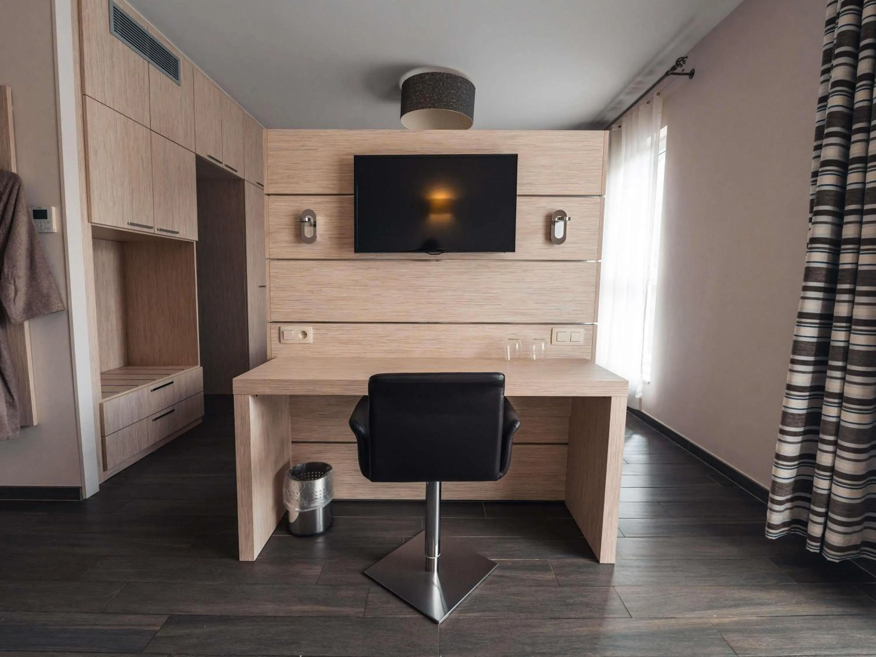 Bedroom in Ibis Styles Charleroi Airport Aero 44