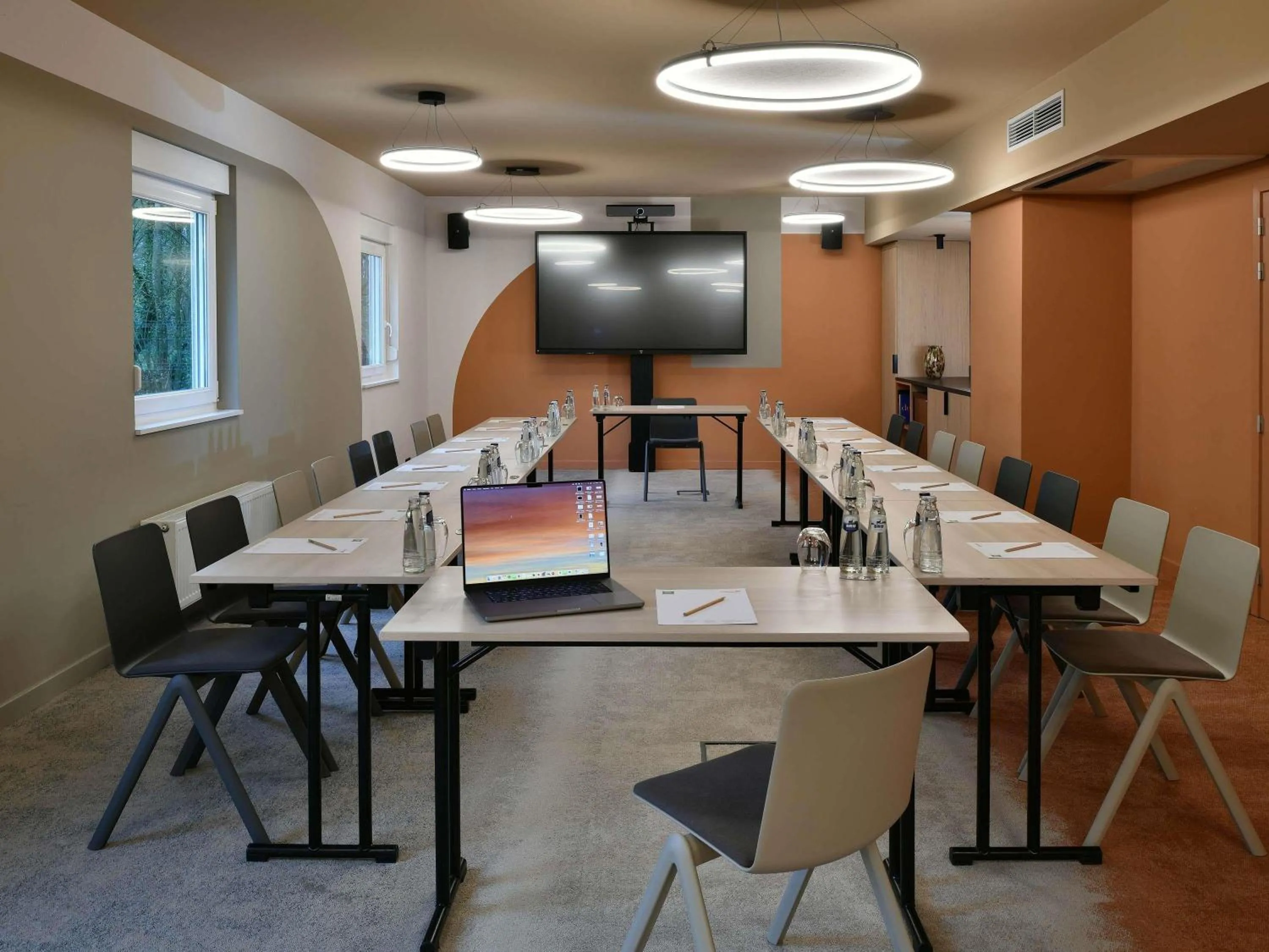 Meeting/conference room in Ibis Styles Charleroi Airport Aero 44
