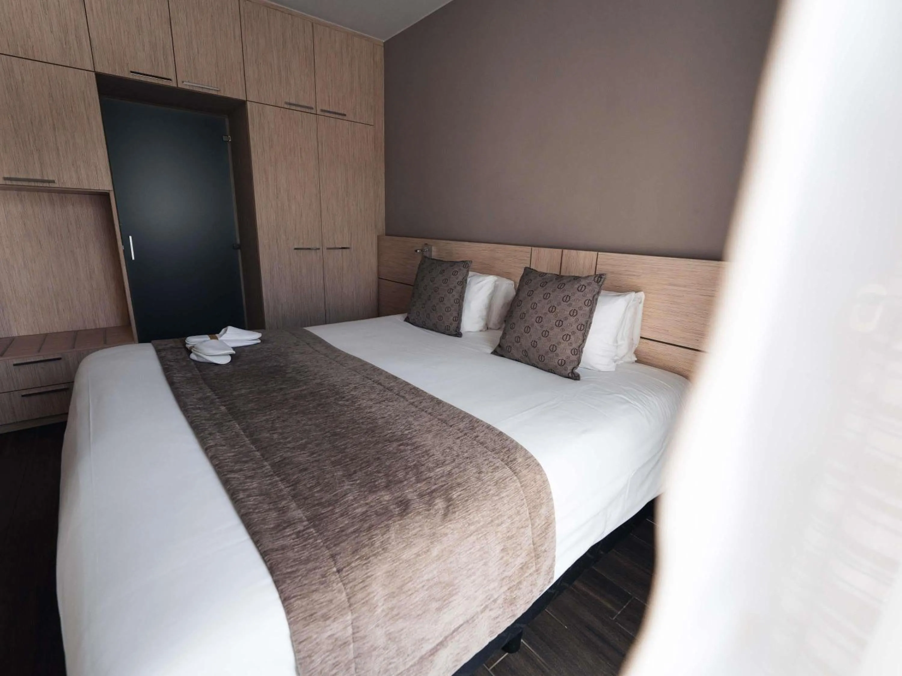 Bedroom, Bed in Ibis Styles Charleroi Airport Aero 44