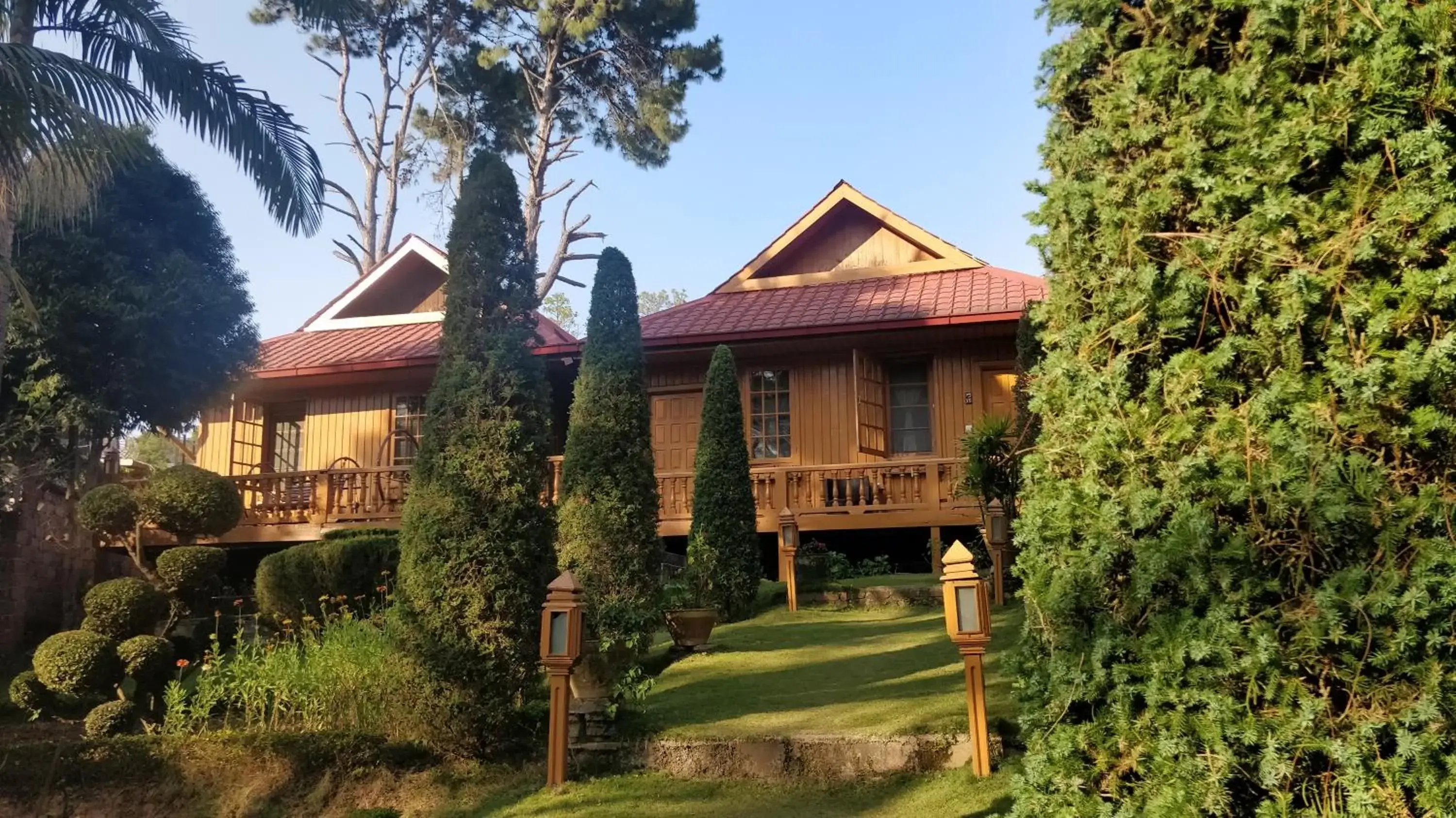 Property building in Hillock Villa Property building in Hillock Villa