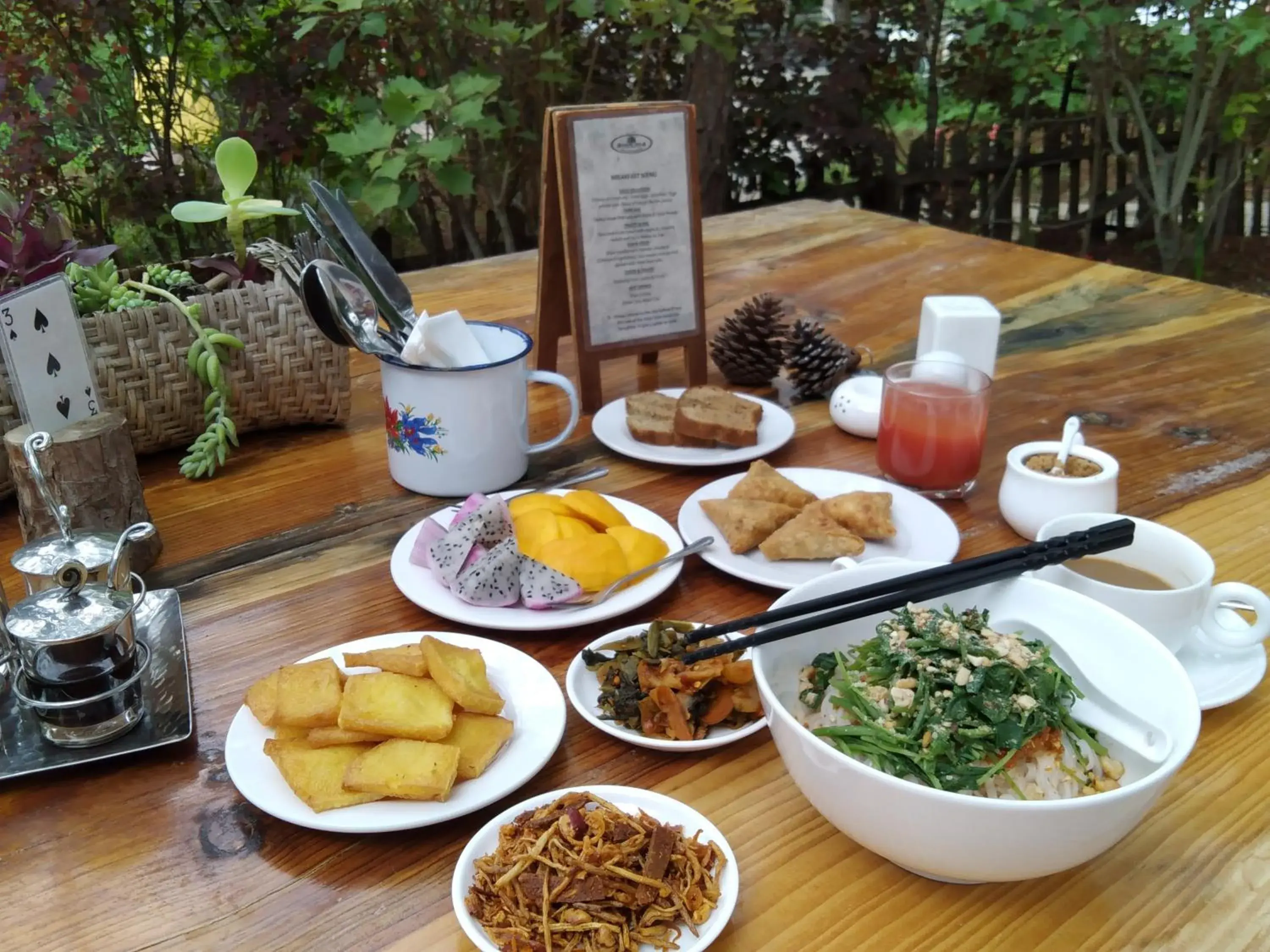 Food and drinks in Hillock Villa Food and drinks in Hillock Villa