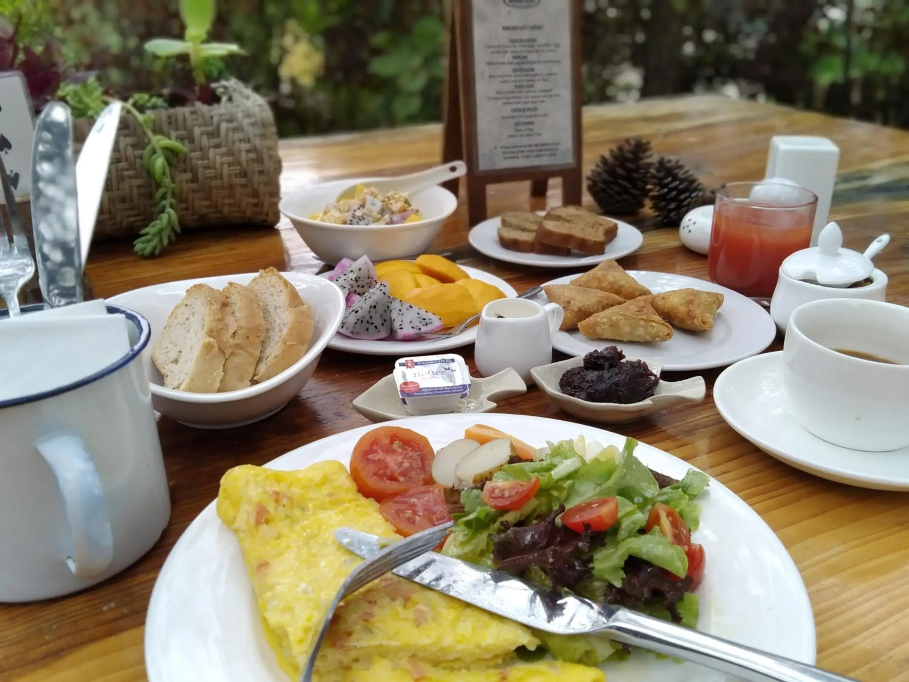 Food and drinks in Hillock Villa Food and drinks in Hillock Villa