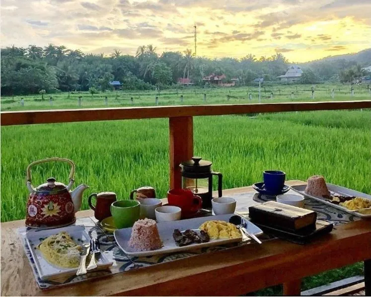 Breakfast in Guerrera Rice Paddy Villas