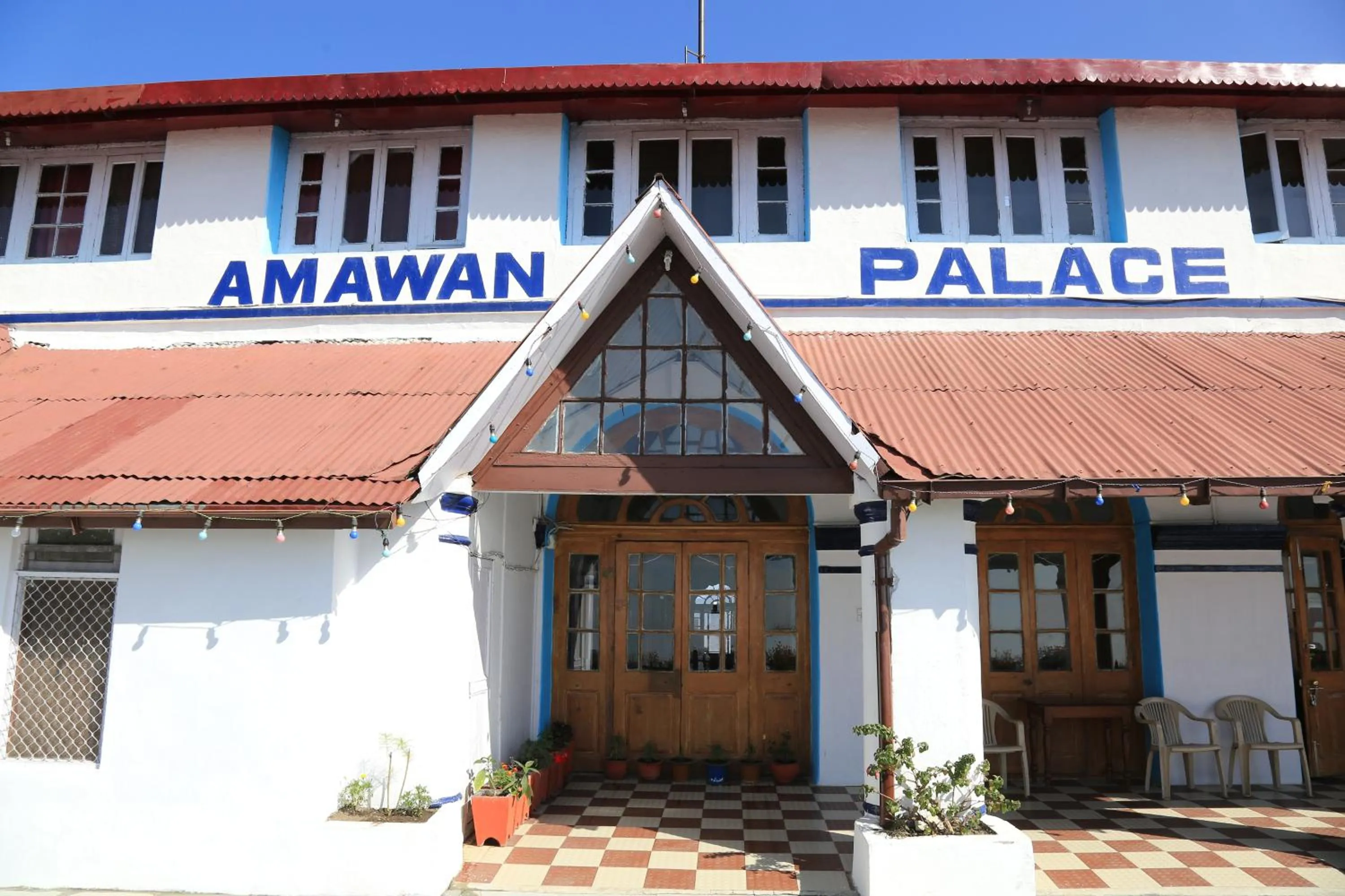 Facade/entrance in Prince Hotel Mallroad