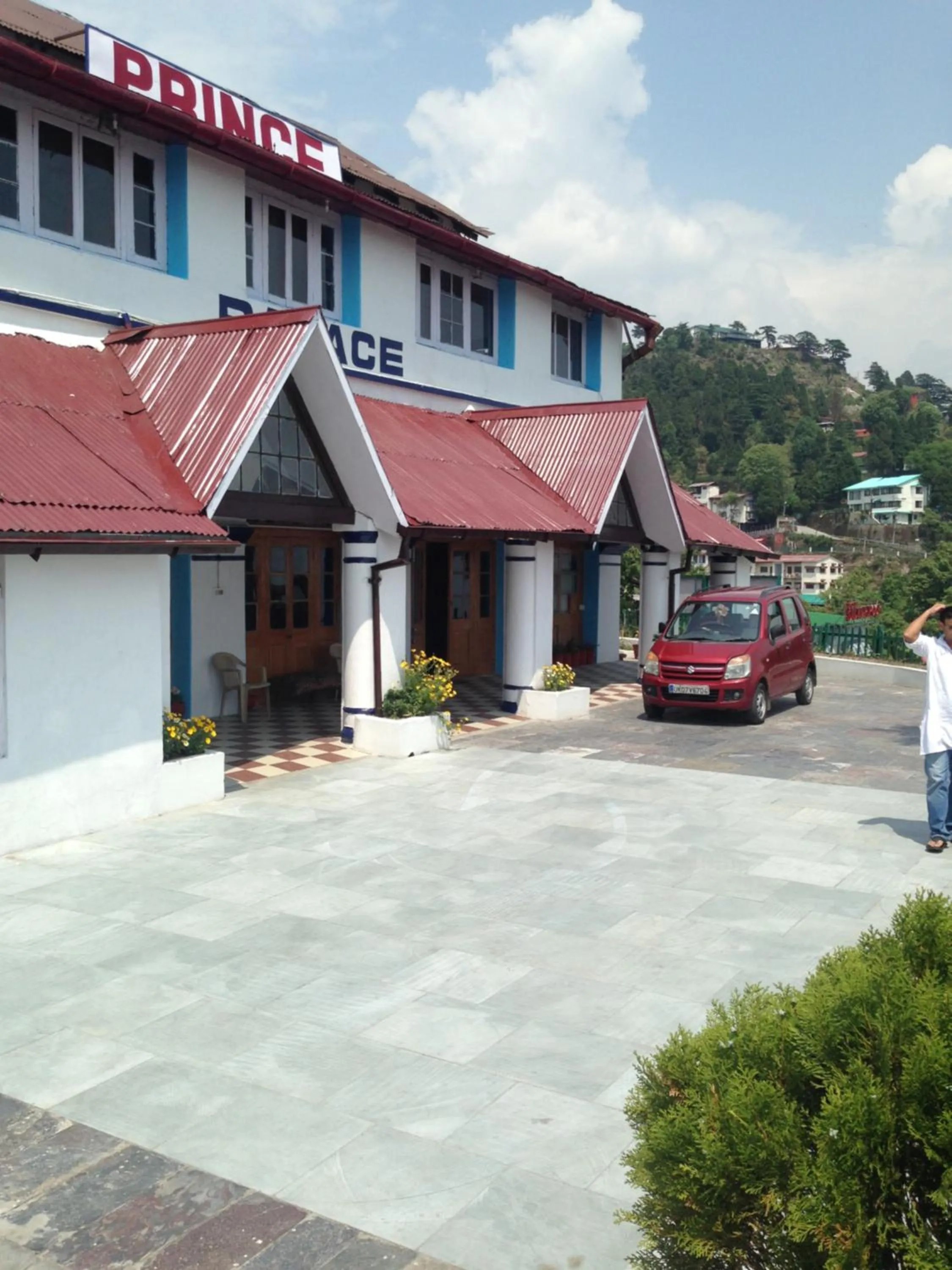 Property building in Prince Hotel Mallroad