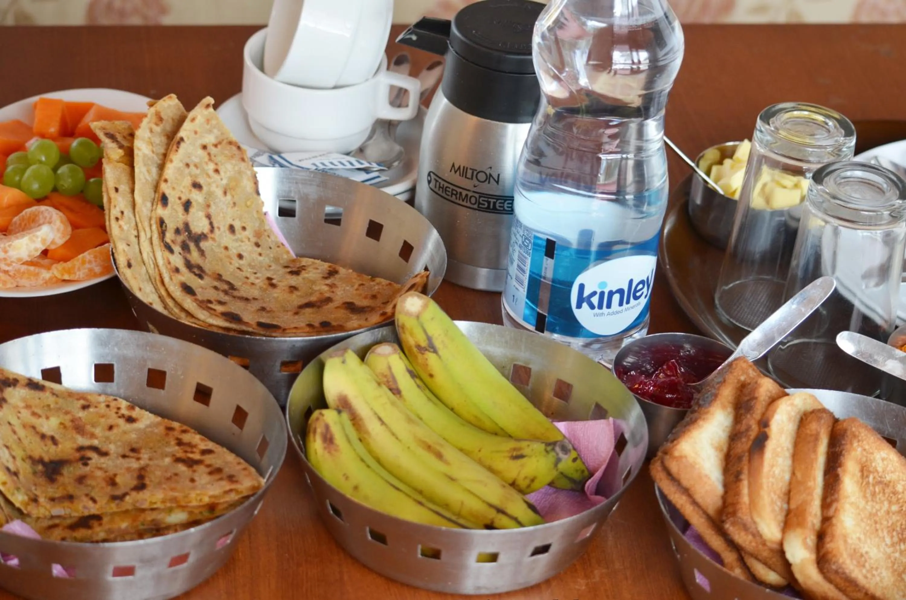 Breakfast in Prince Hotel Mallroad