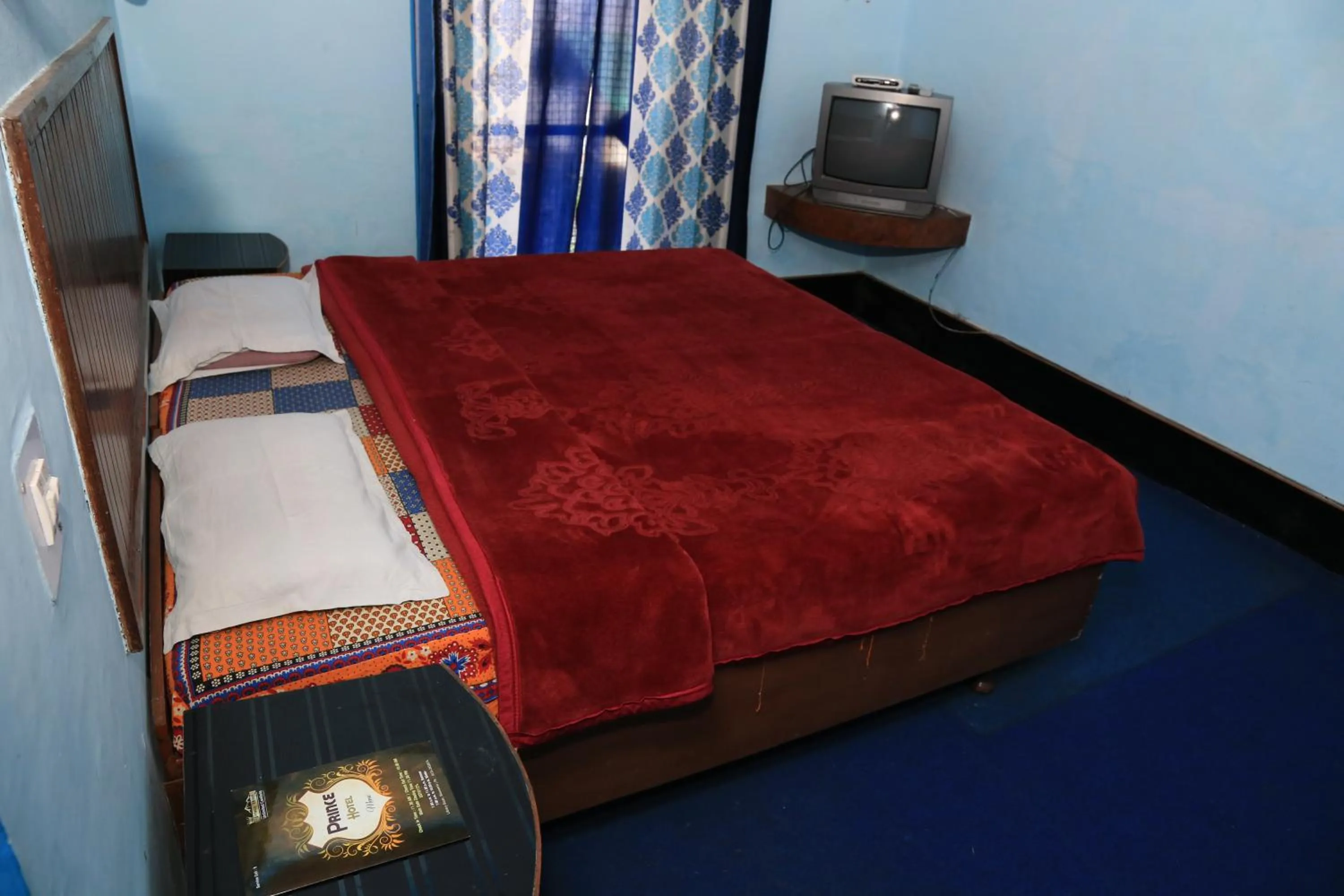 Bed in Prince Hotel Mallroad