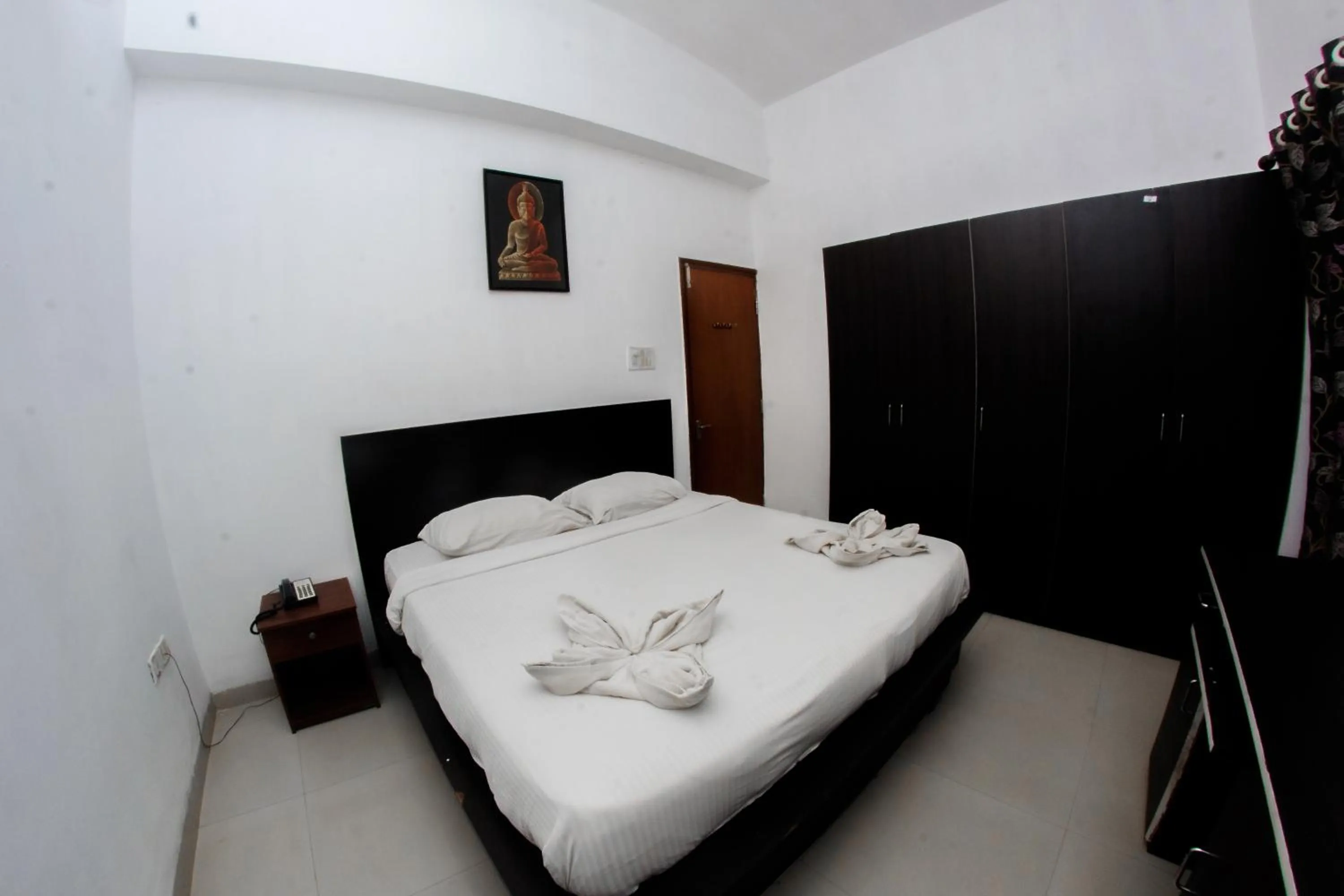 Bedroom, Bed in Mariaariose - "Melody of the Sea"