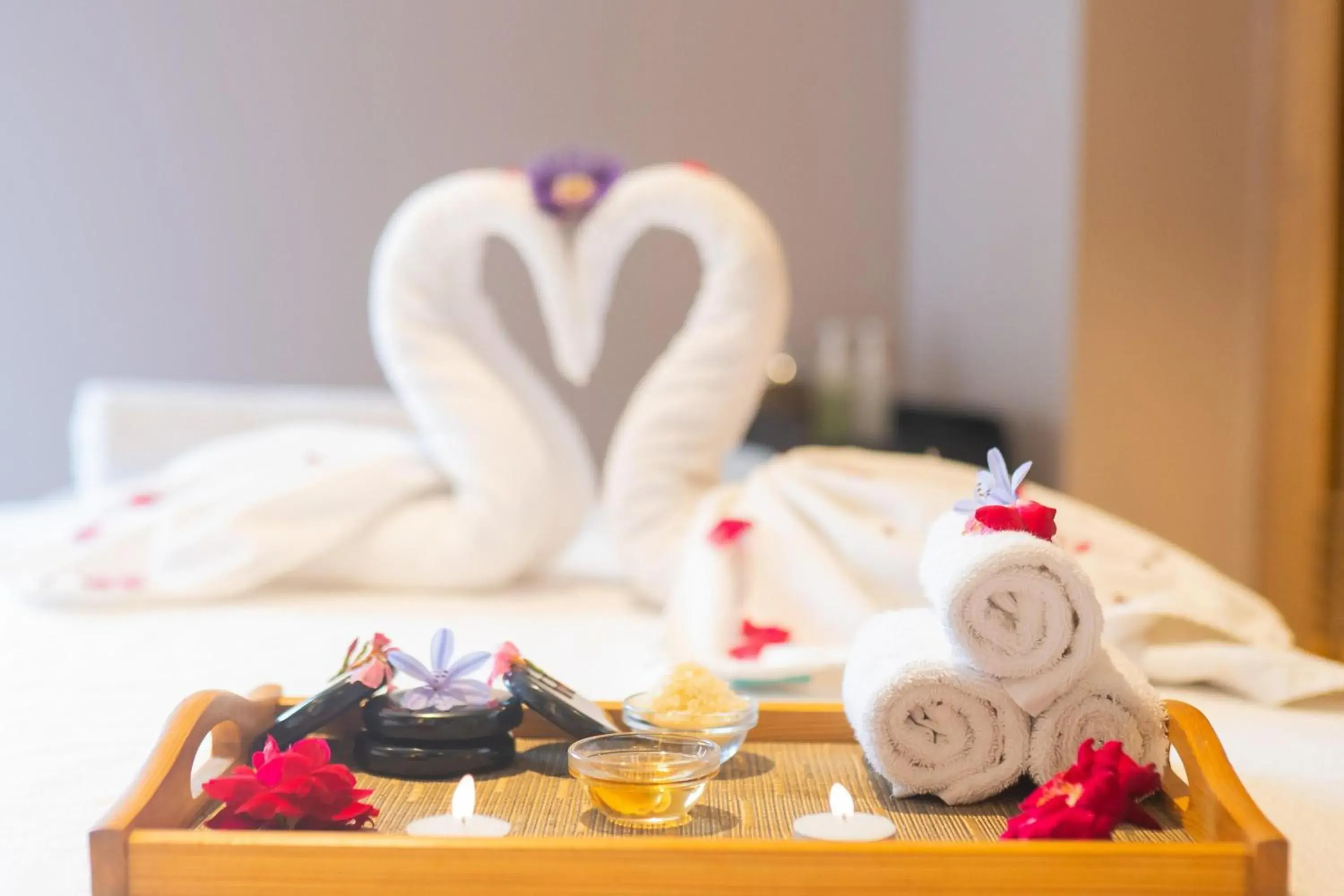 Spa and wellness centre/facilities, Bed in Radisson Blu Resort Dharamshala Spa and wellness centre/facilities, Bed in Radisson Blu Resort Dharamshala