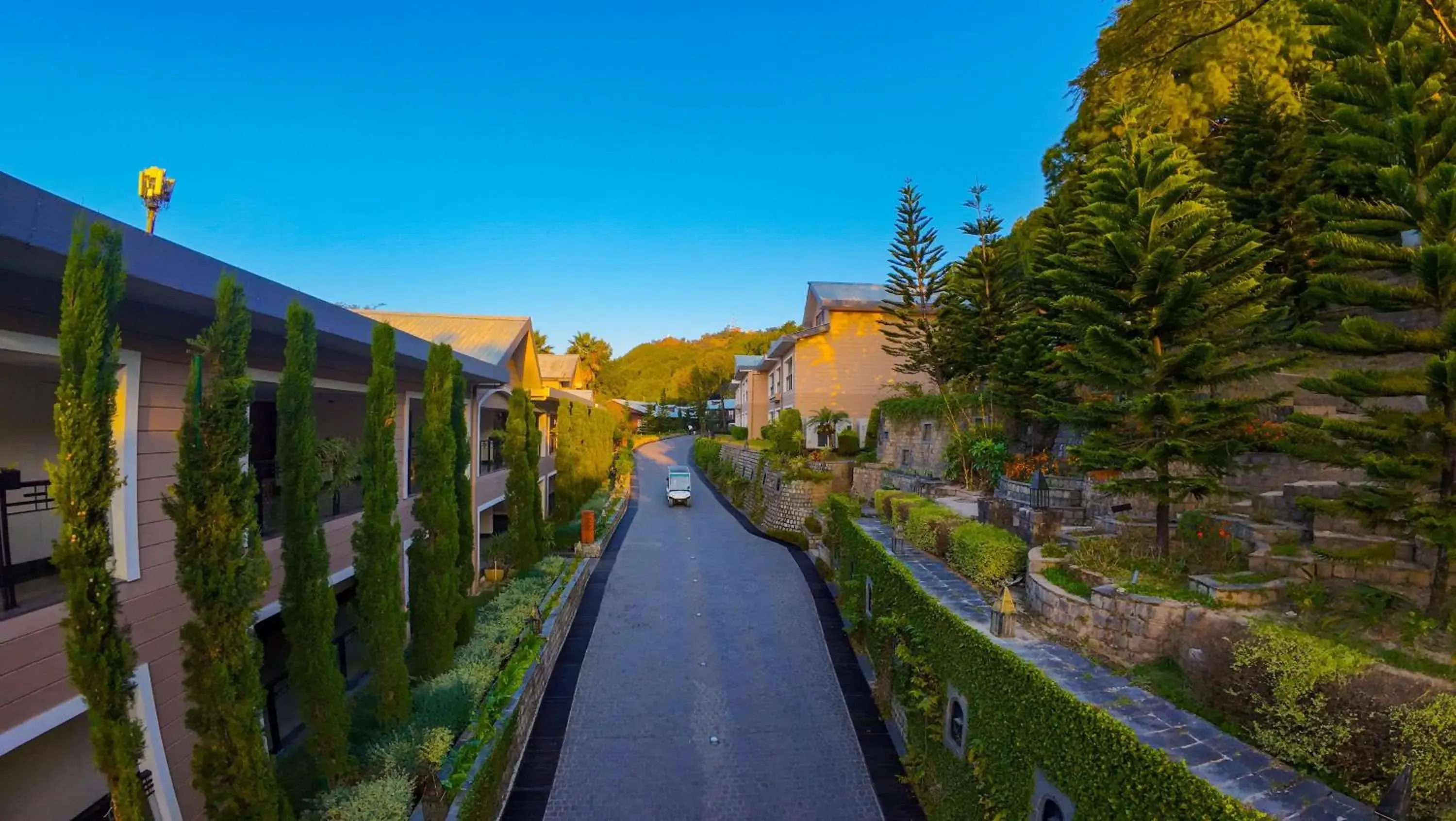 Property building in Radisson Blu Resort Dharamshala Property building in Radisson Blu Resort Dharamshala