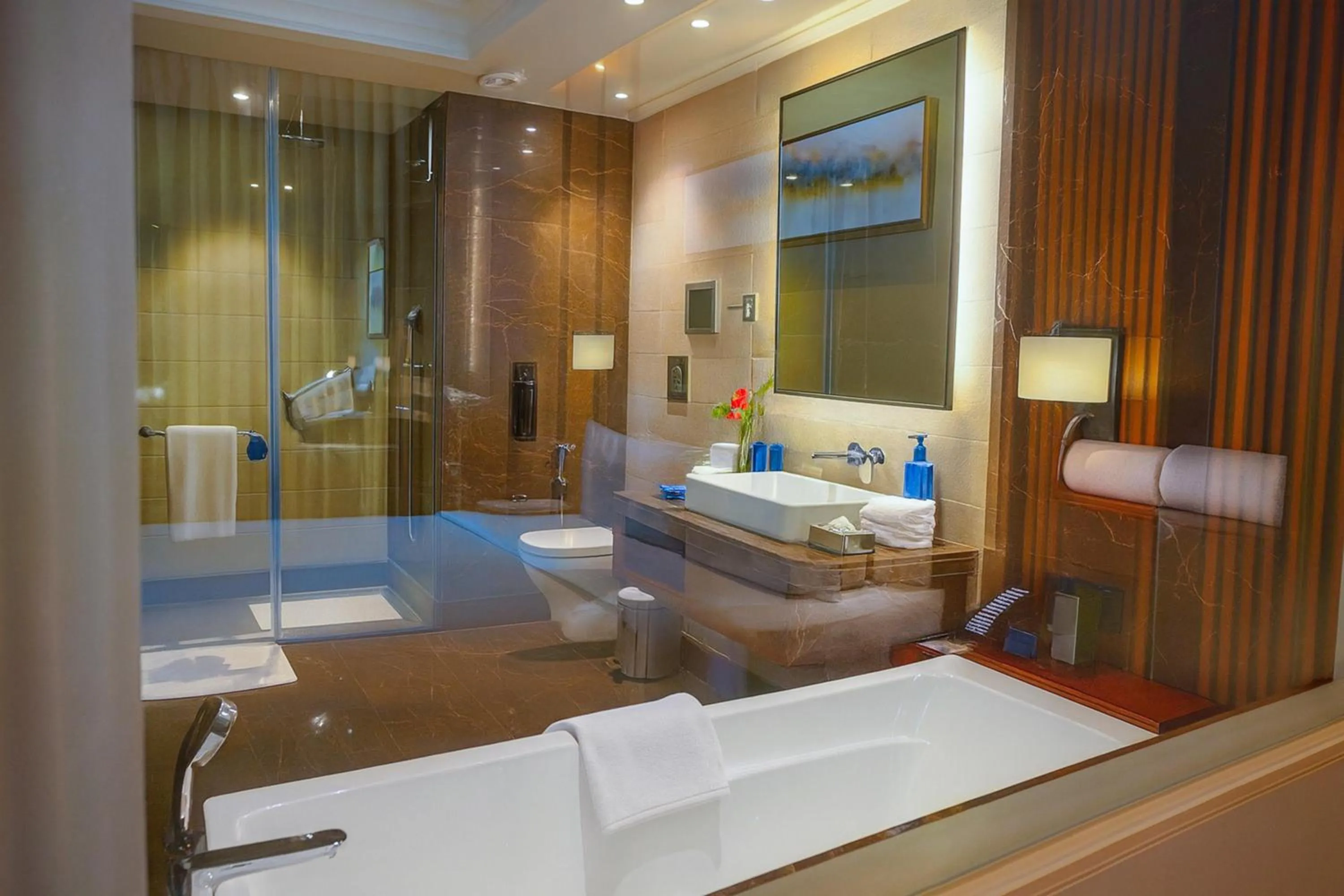 Bathroom, Bed in Radisson Blu Resort Dharamshala