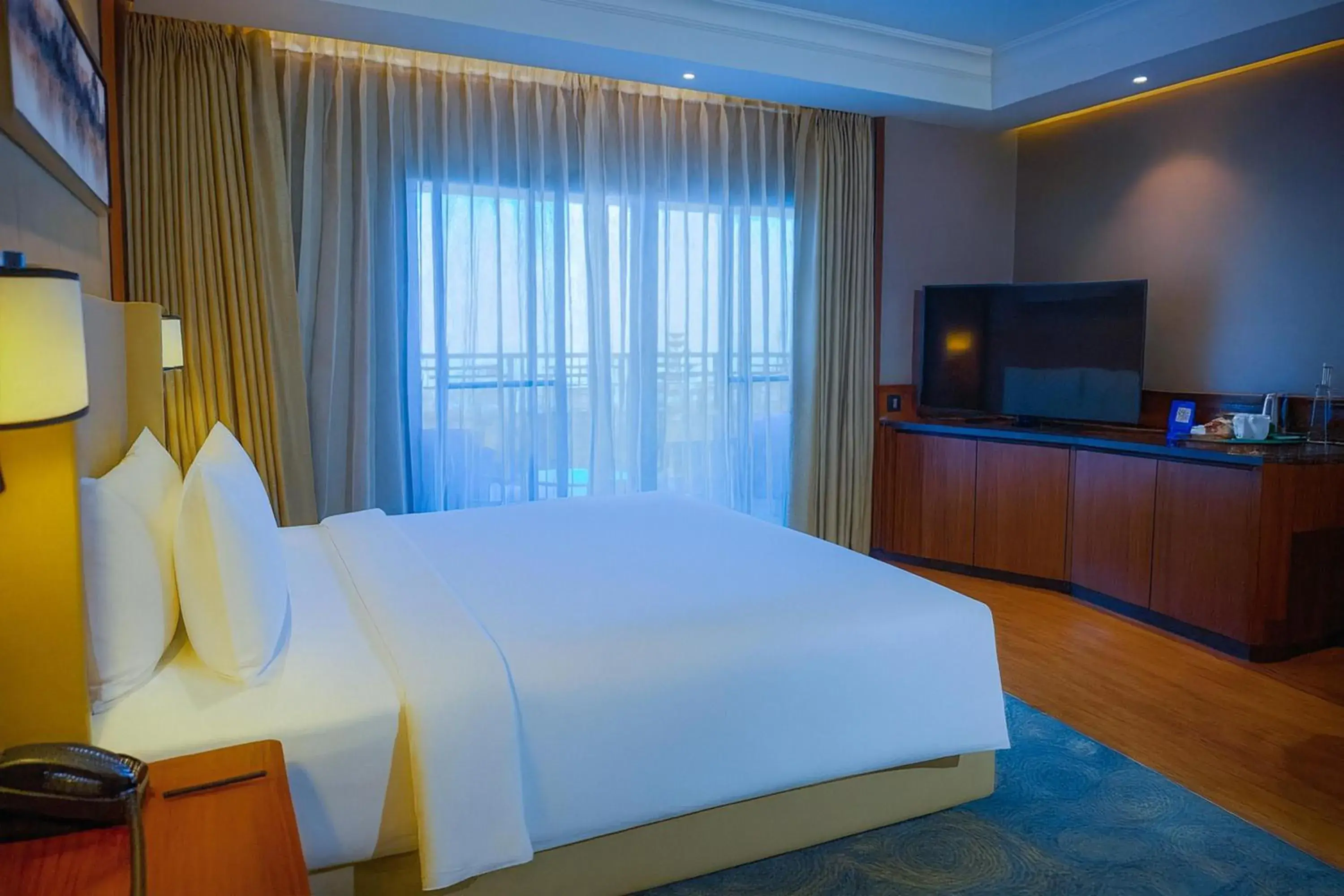 Bedroom, Bed in Radisson Blu Resort Dharamshala Bedroom, Bed in Radisson Blu Resort Dharamshala