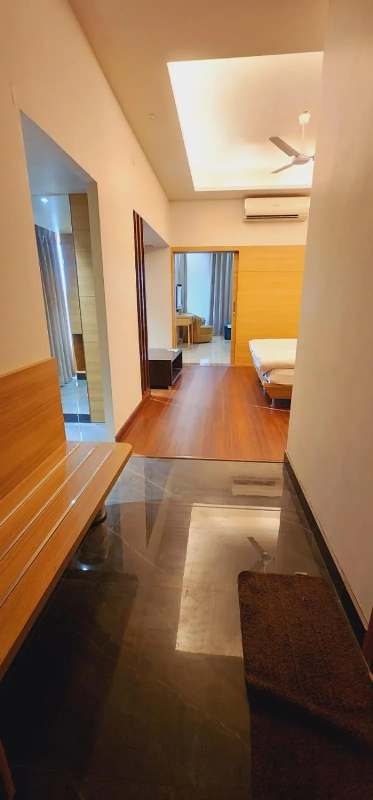 Bed in Hotel Amar Palace