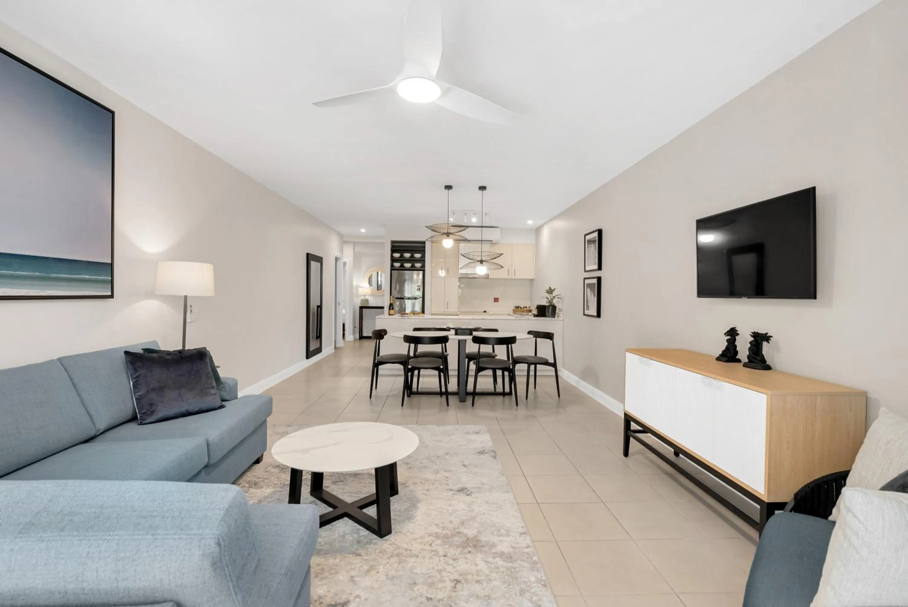 TV and multimedia in Elysium Private Apartments at Beach Club & Spa