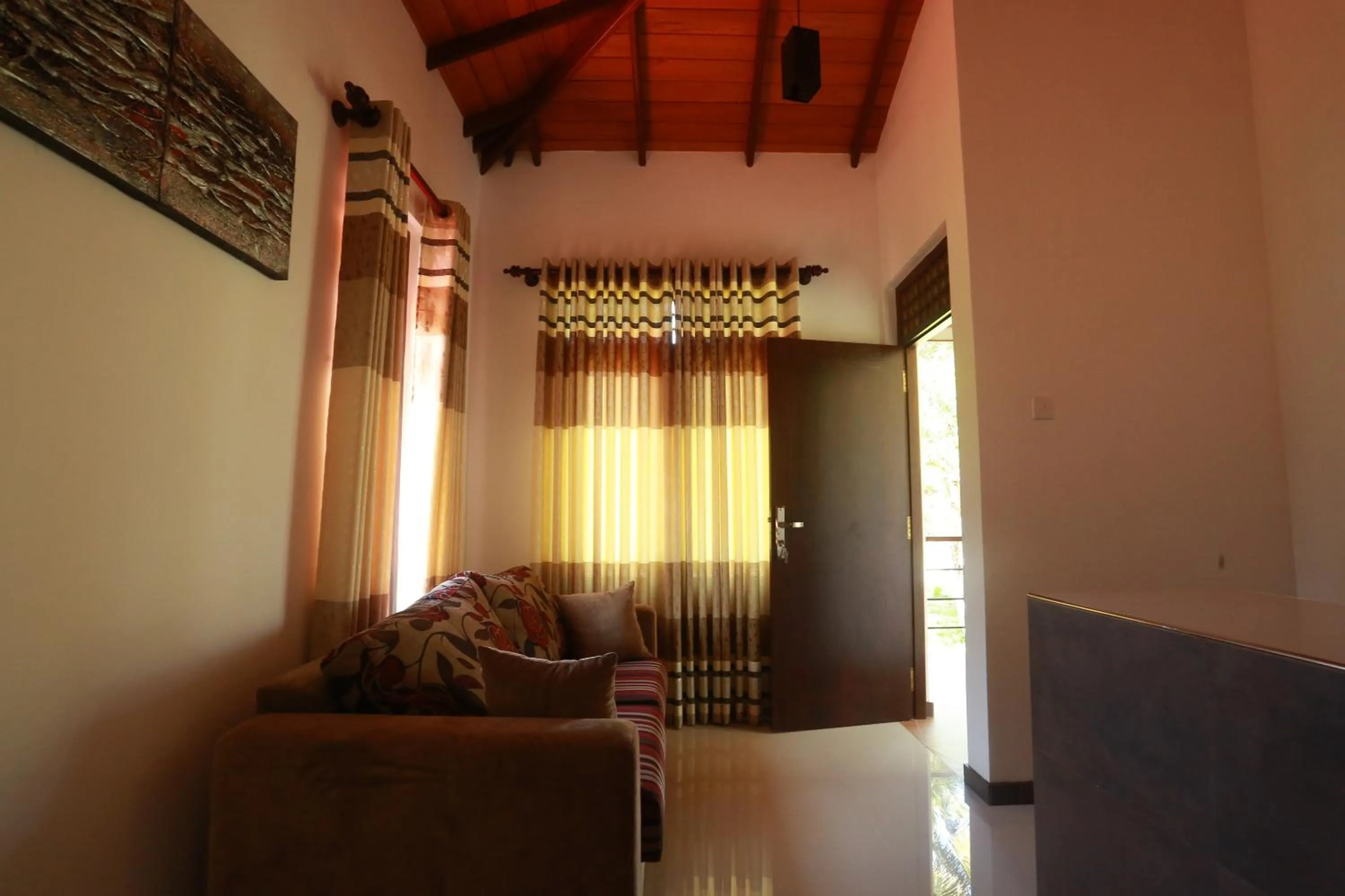 Facade/entrance in River Breeze Villa Bentota