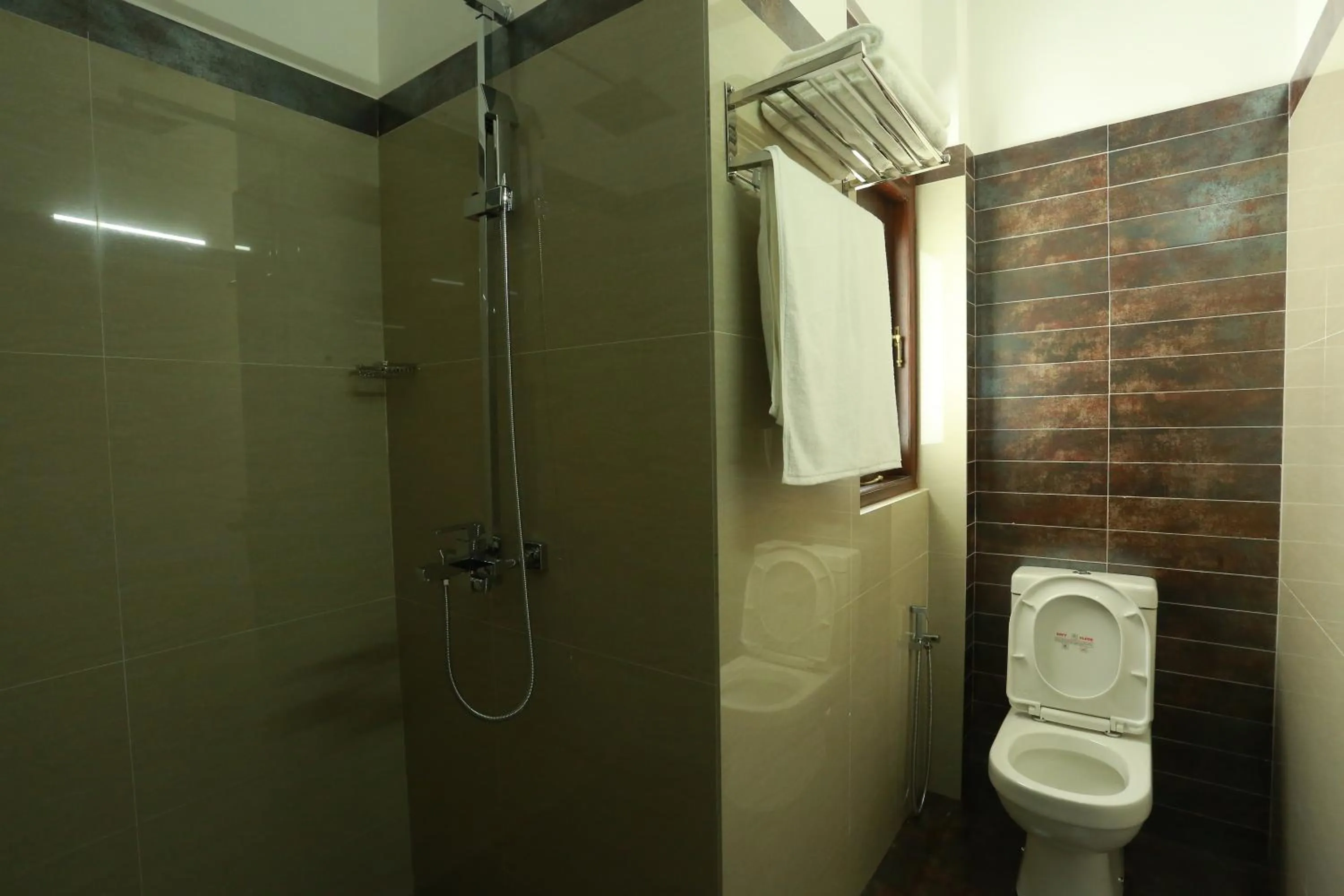 Bathroom in River Breeze Villa Bentota