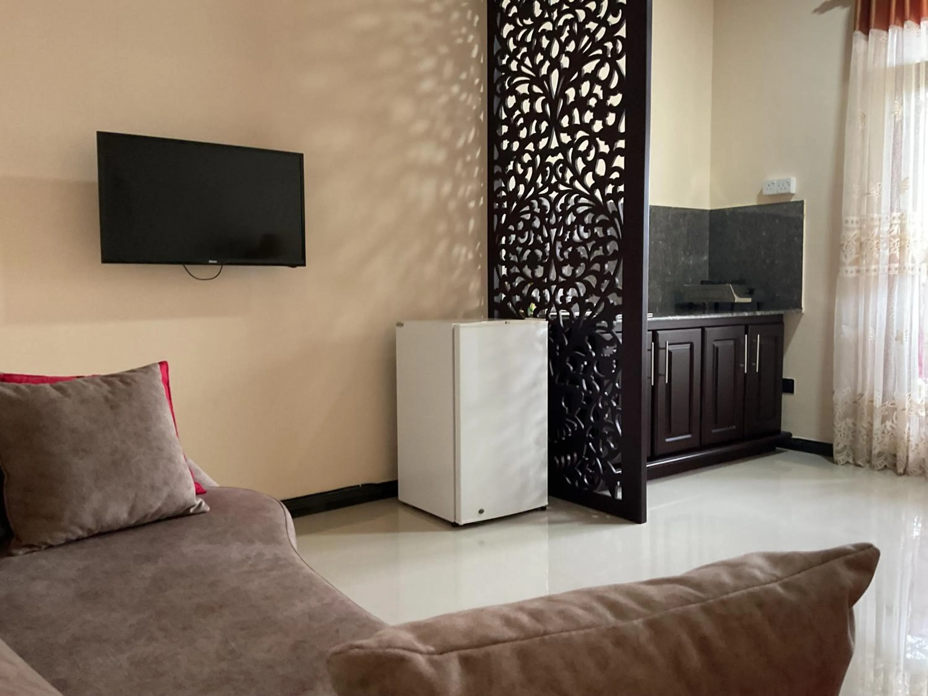 TV and multimedia in River Breeze Villa Bentota