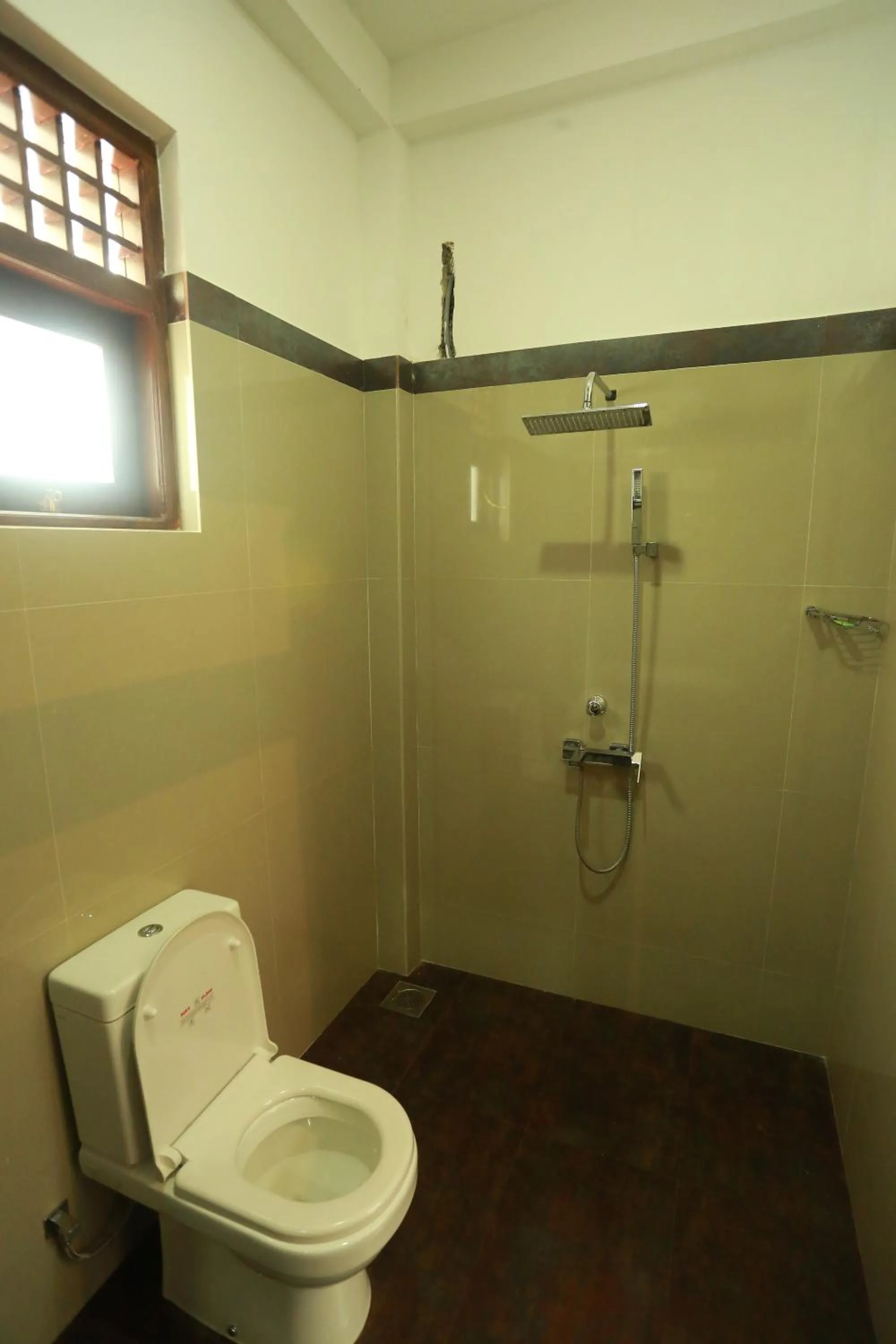 Toilet in River Breeze Villa Bentota