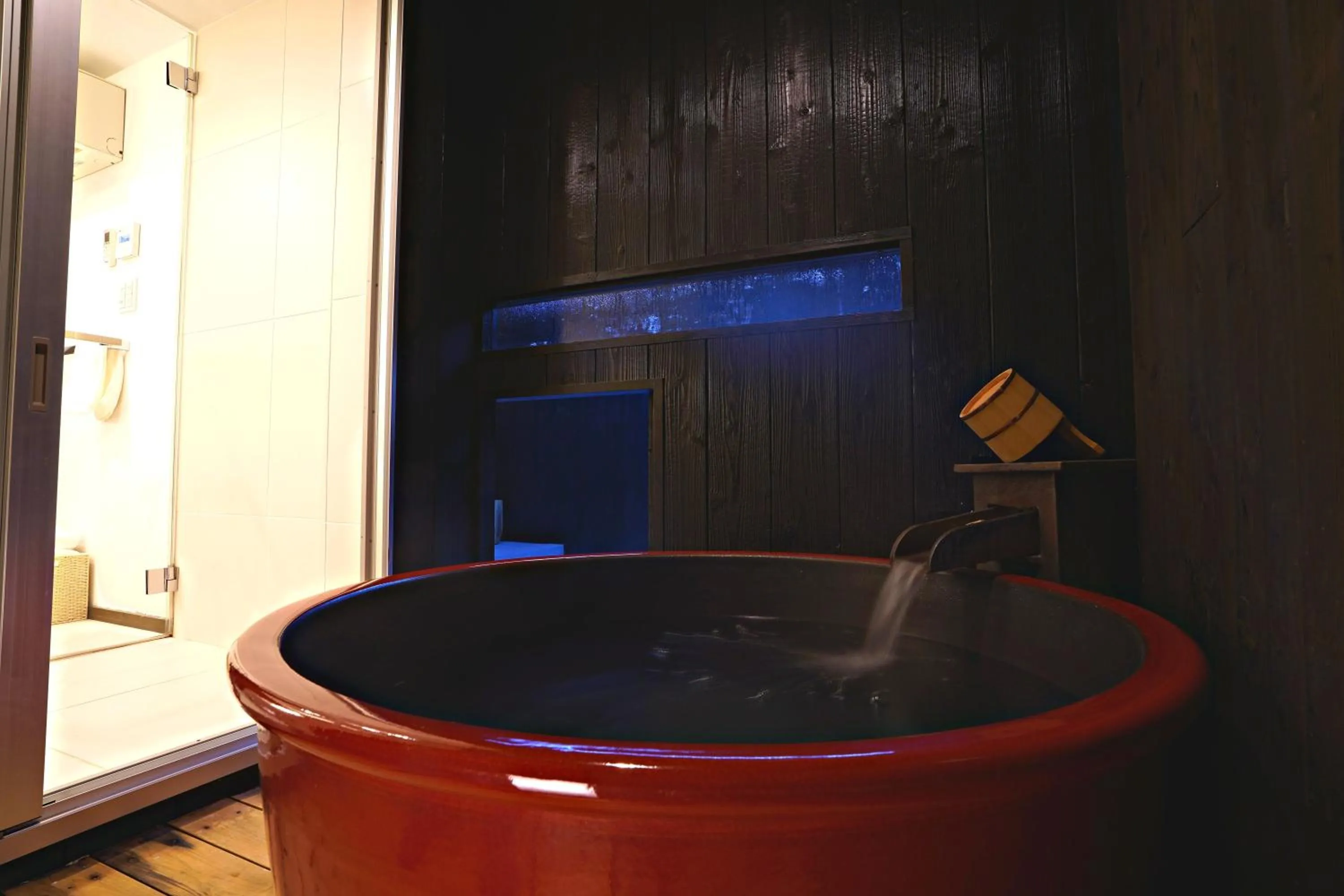 Bath in Kiraku Kyoto Aneyakoji