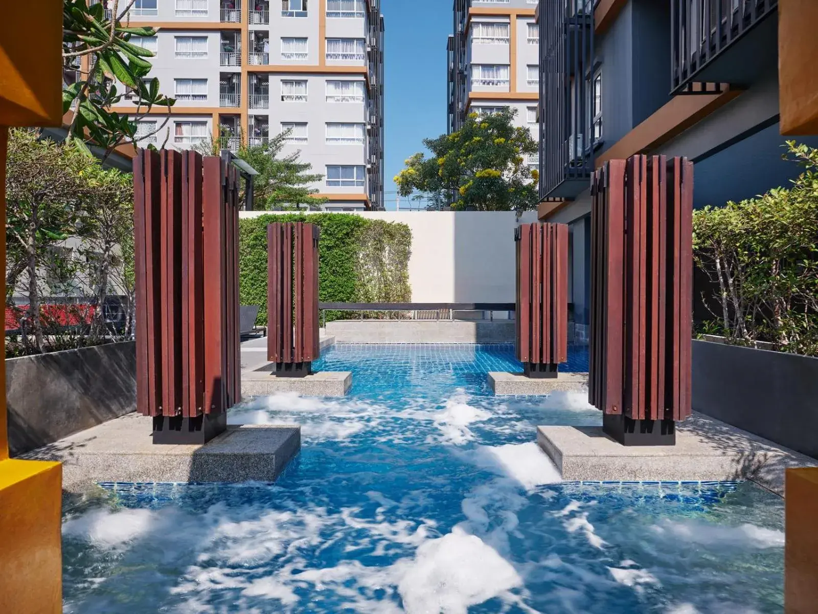 Swimming pool in The Grass Serviced Suites Swimming pool in The Grass Serviced Suites