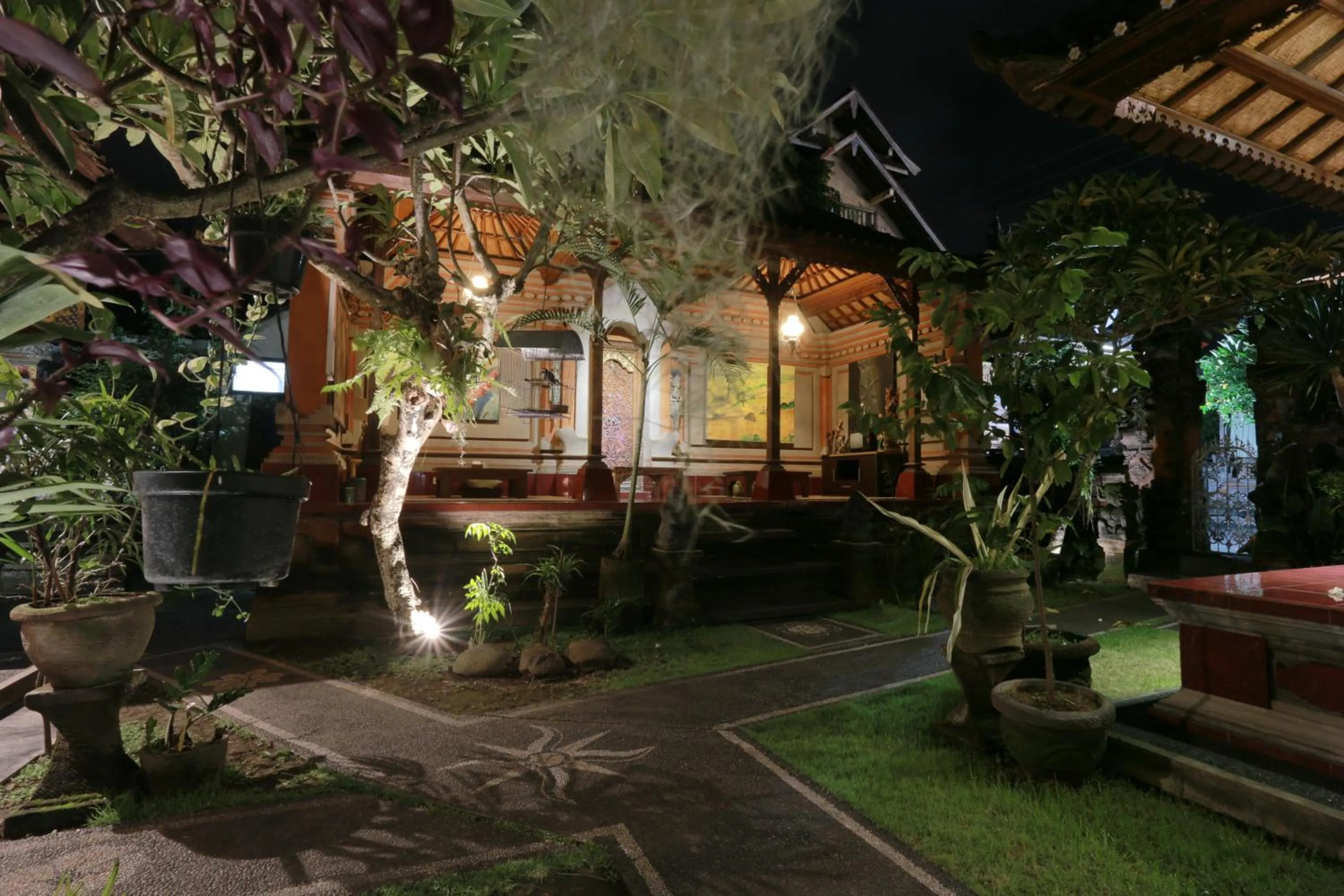 Garden in Aru House Ubud