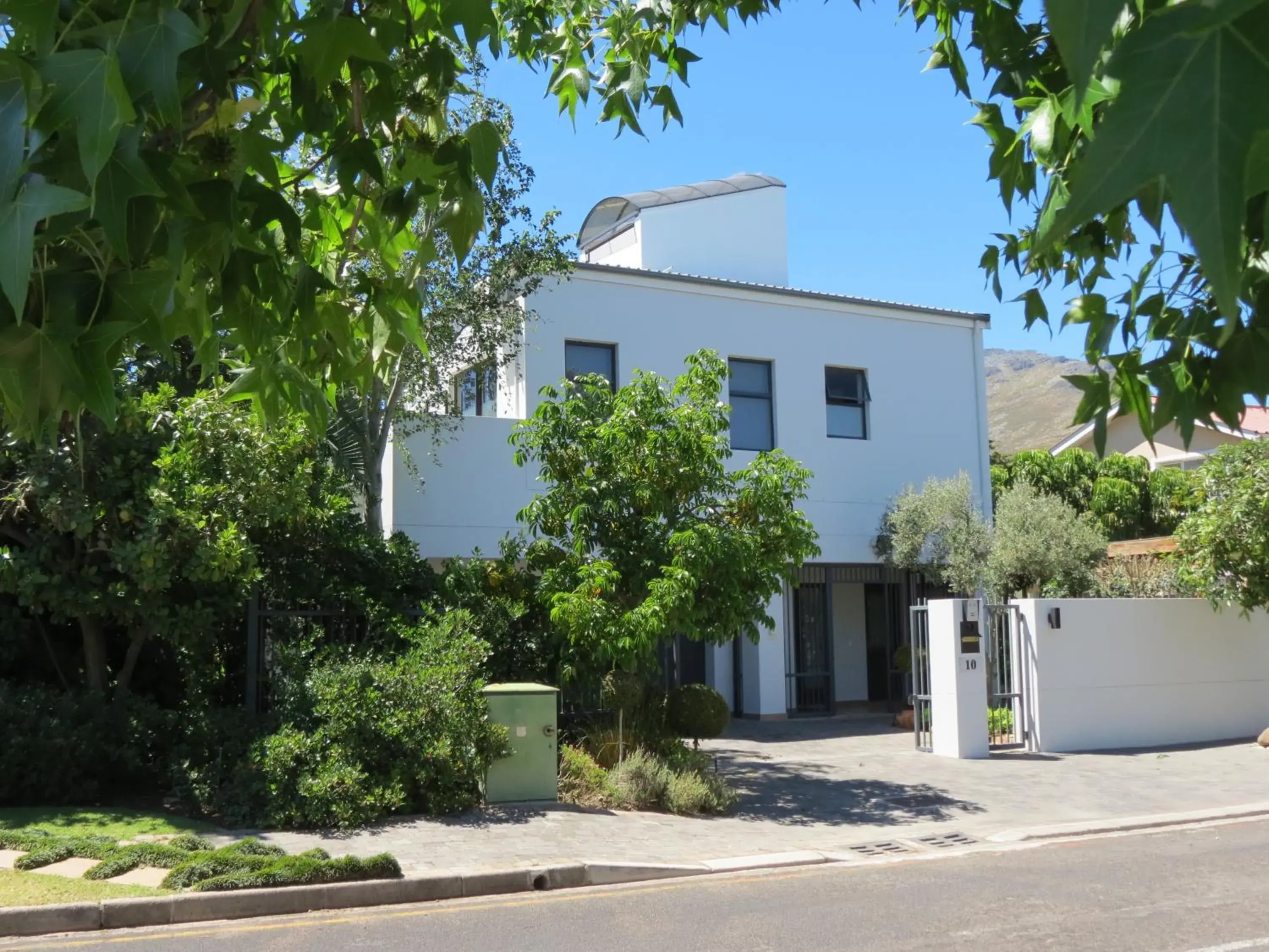10 Kommandeurs Ave, Stellenbosch 10 Kommandeurs Ave, Stellenbosch