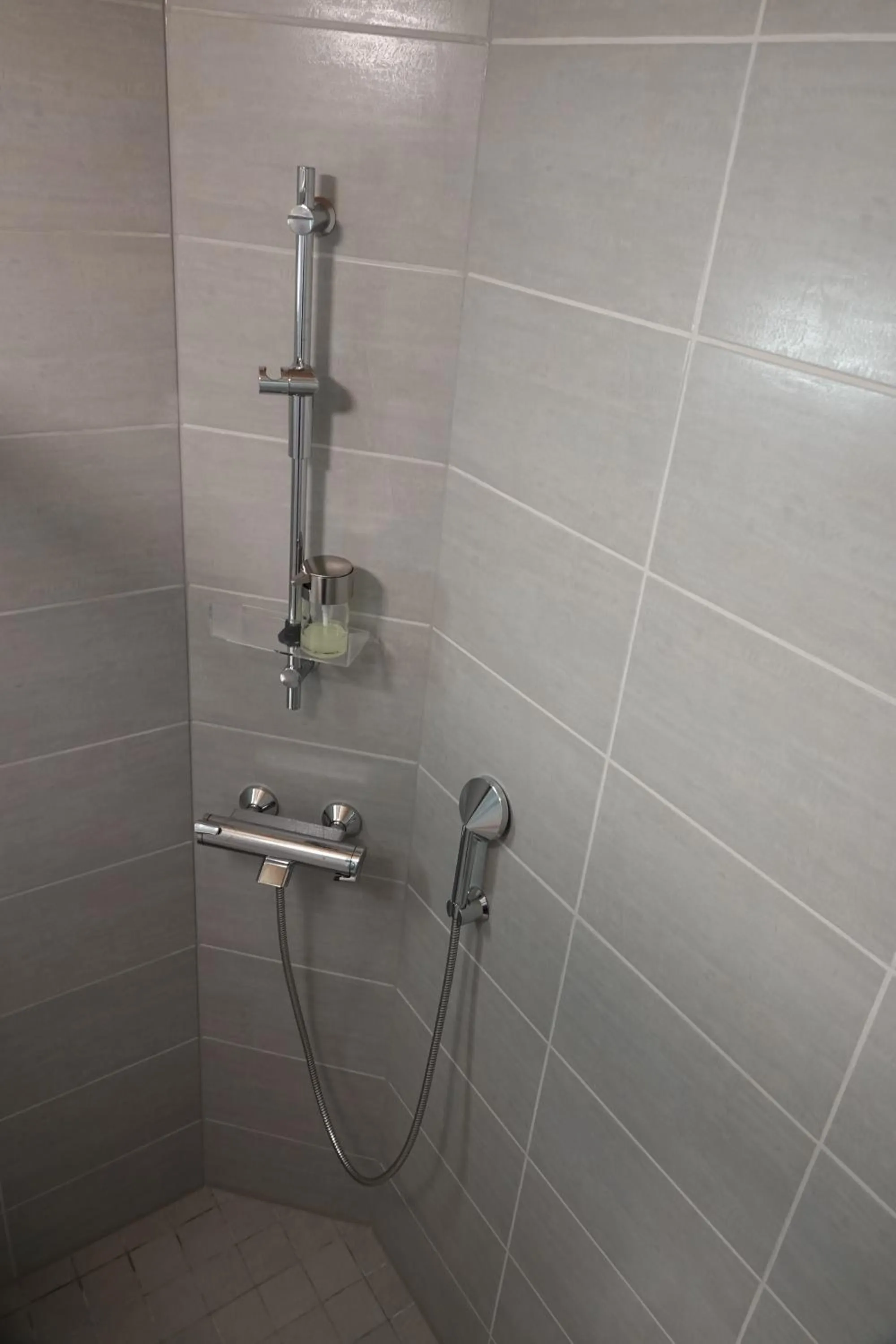 Bathroom in Kierinki Village Majatalo