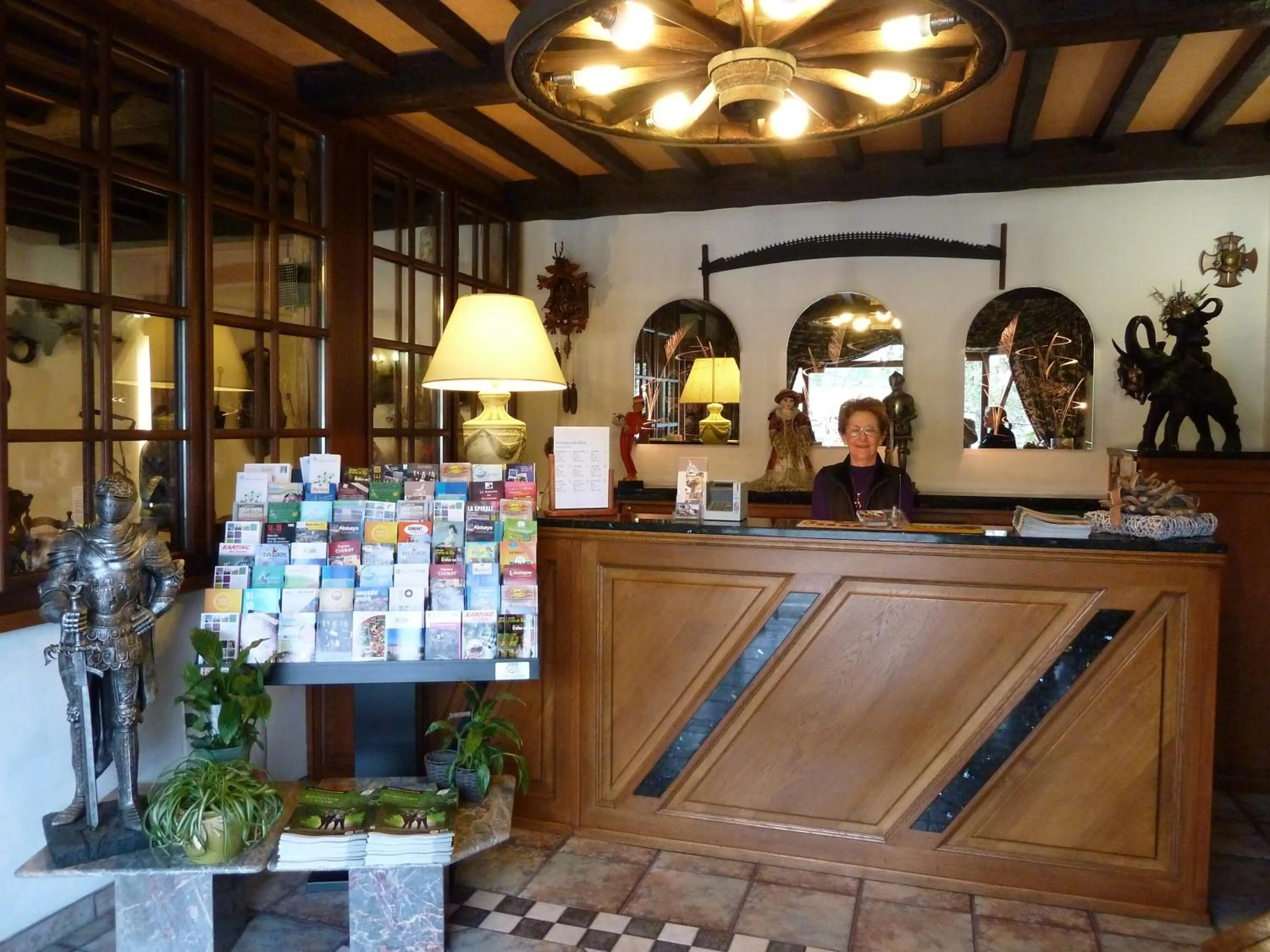 Lobby or reception in Auberge d'Alsace Hotel de France