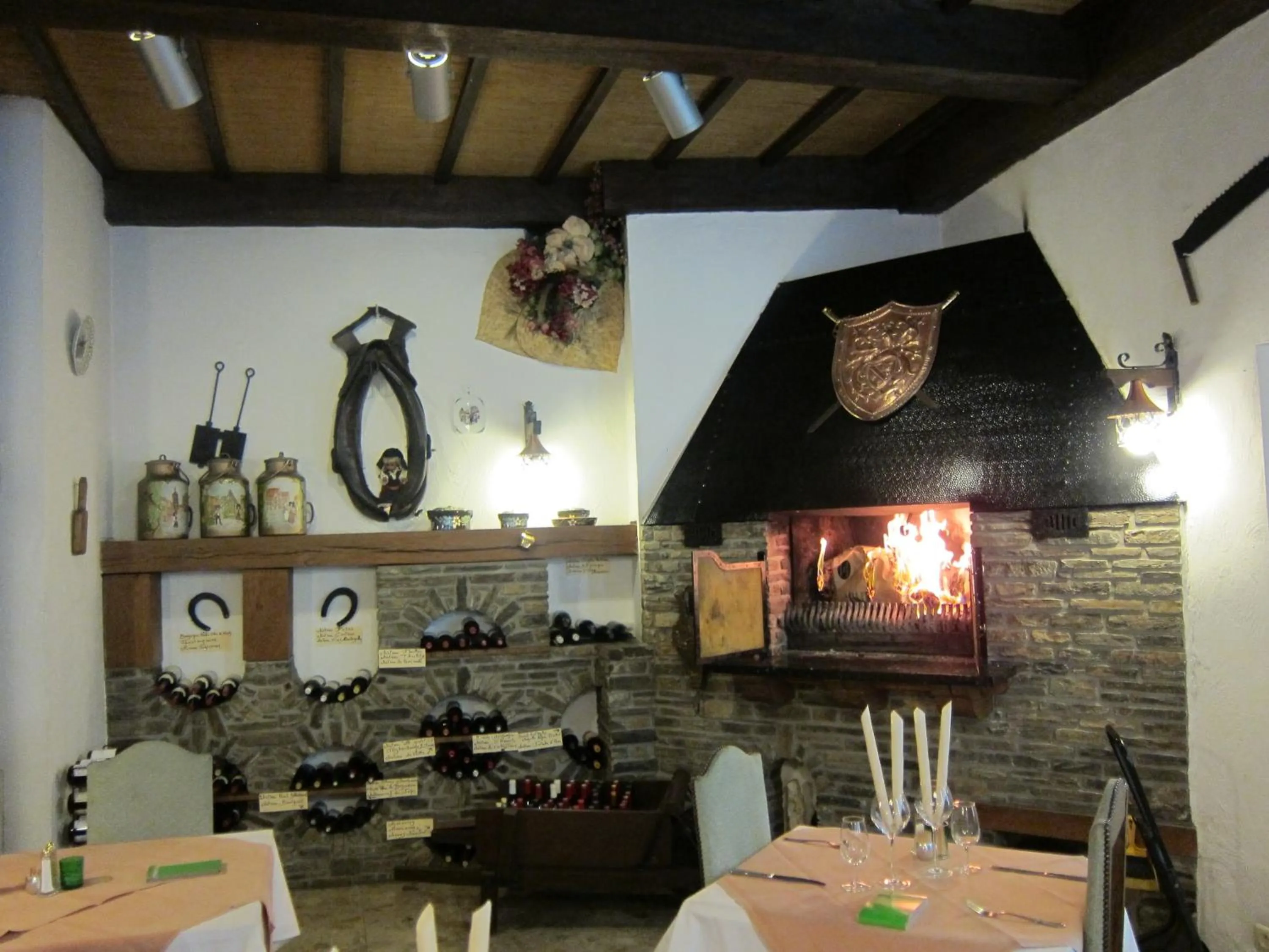 Restaurant/places to eat in Auberge d'Alsace Hotel de France