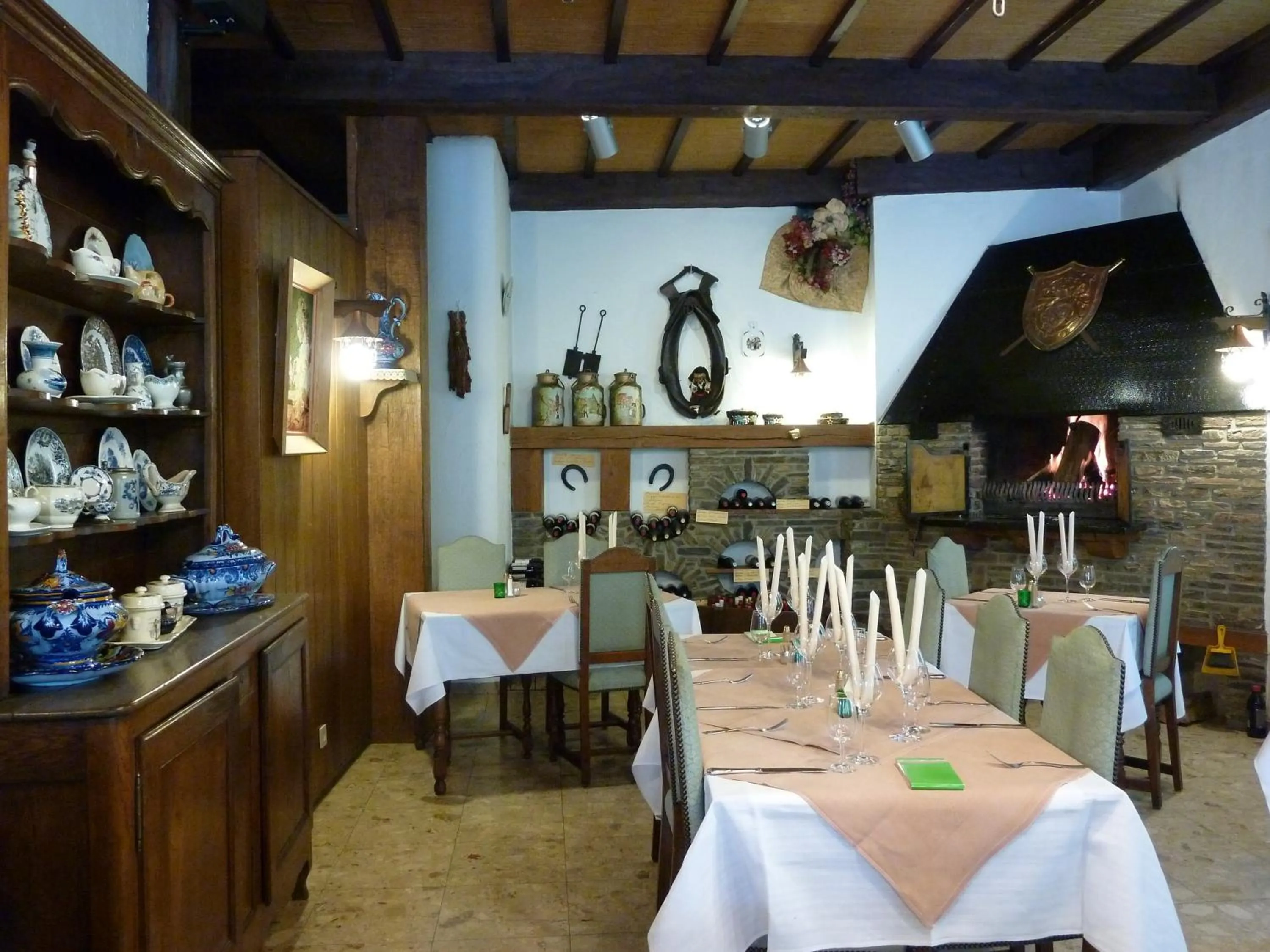 Restaurant/places to eat in Auberge d'Alsace Hotel de France