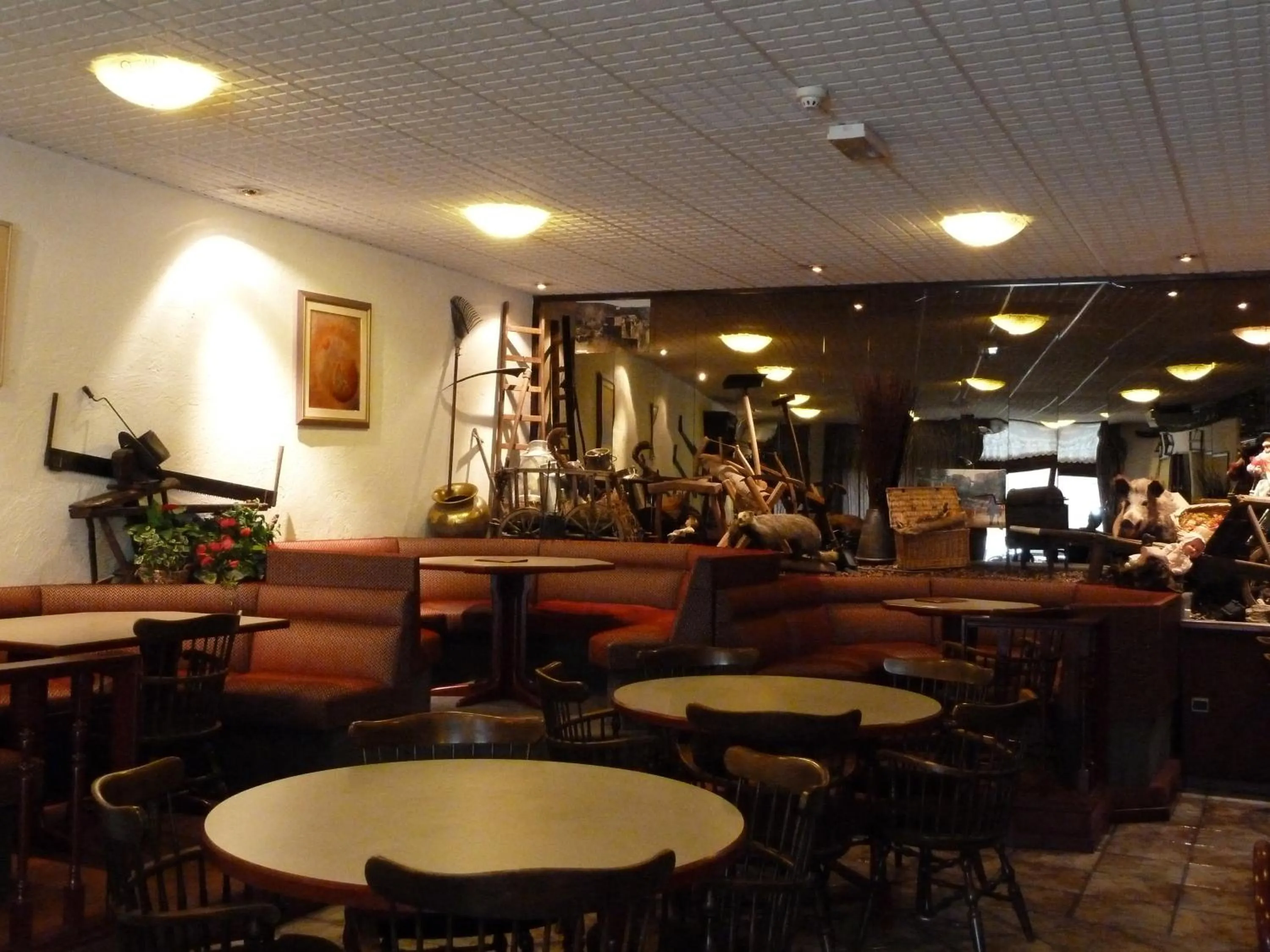 Restaurant/places to eat in Auberge d'Alsace Hotel de France