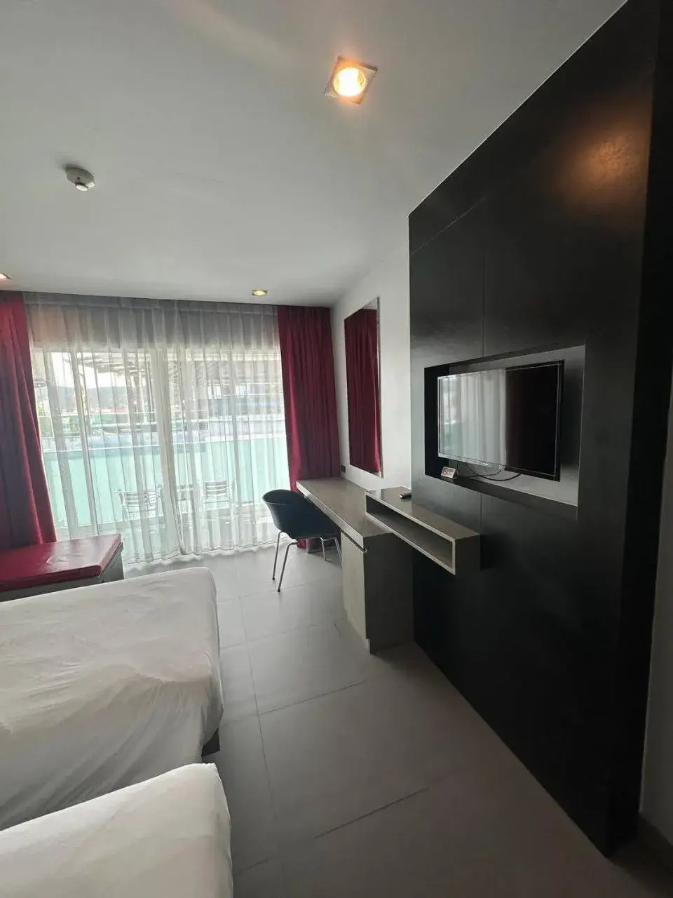 Deluxe Twin Room in Neon Patong Deluxe Twin Room in Neon Patong