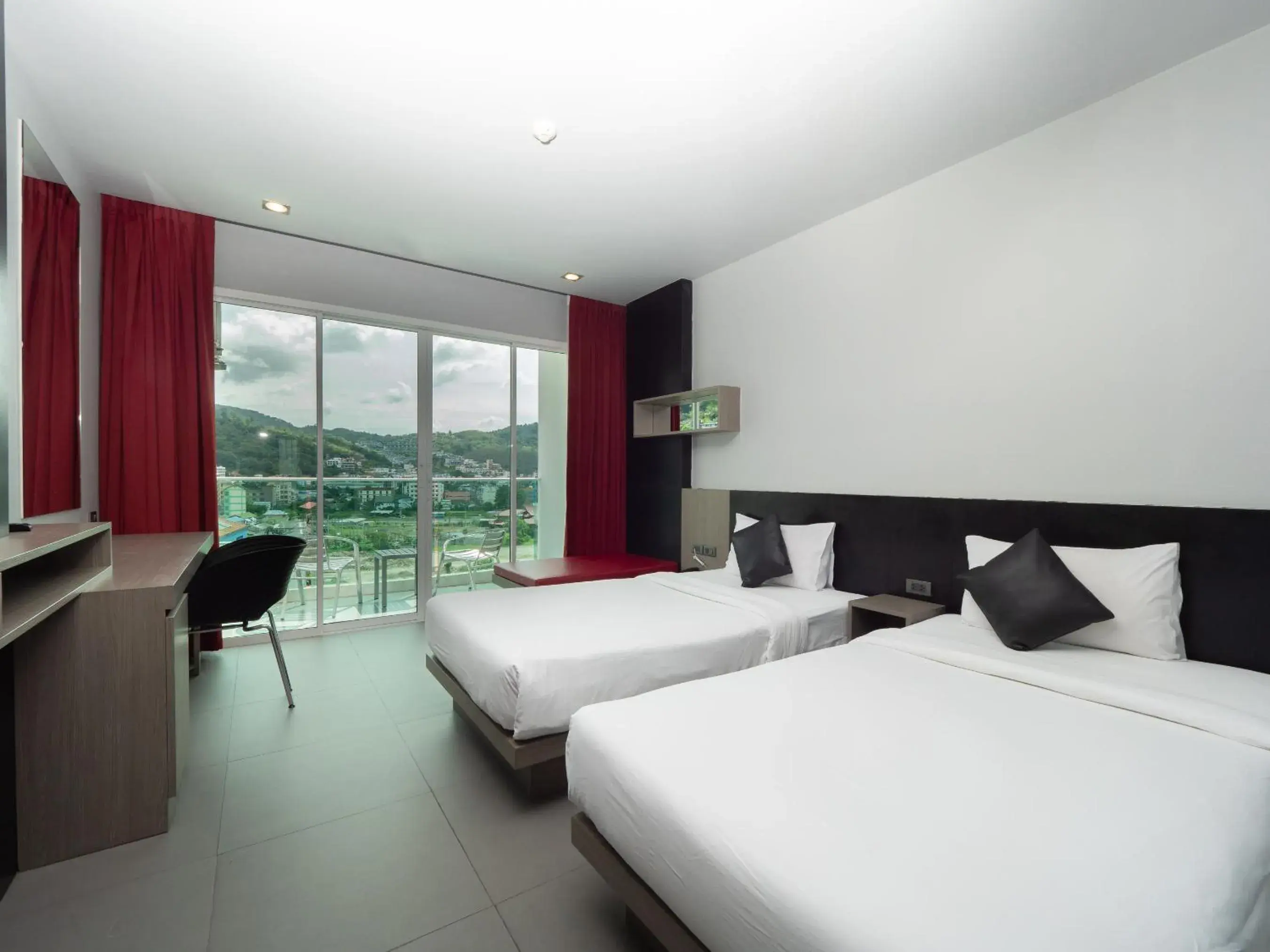 Deluxe Twin Room in At Patong Hotel - SHA Certified Deluxe Twin Room in At Patong Hotel - SHA Certified