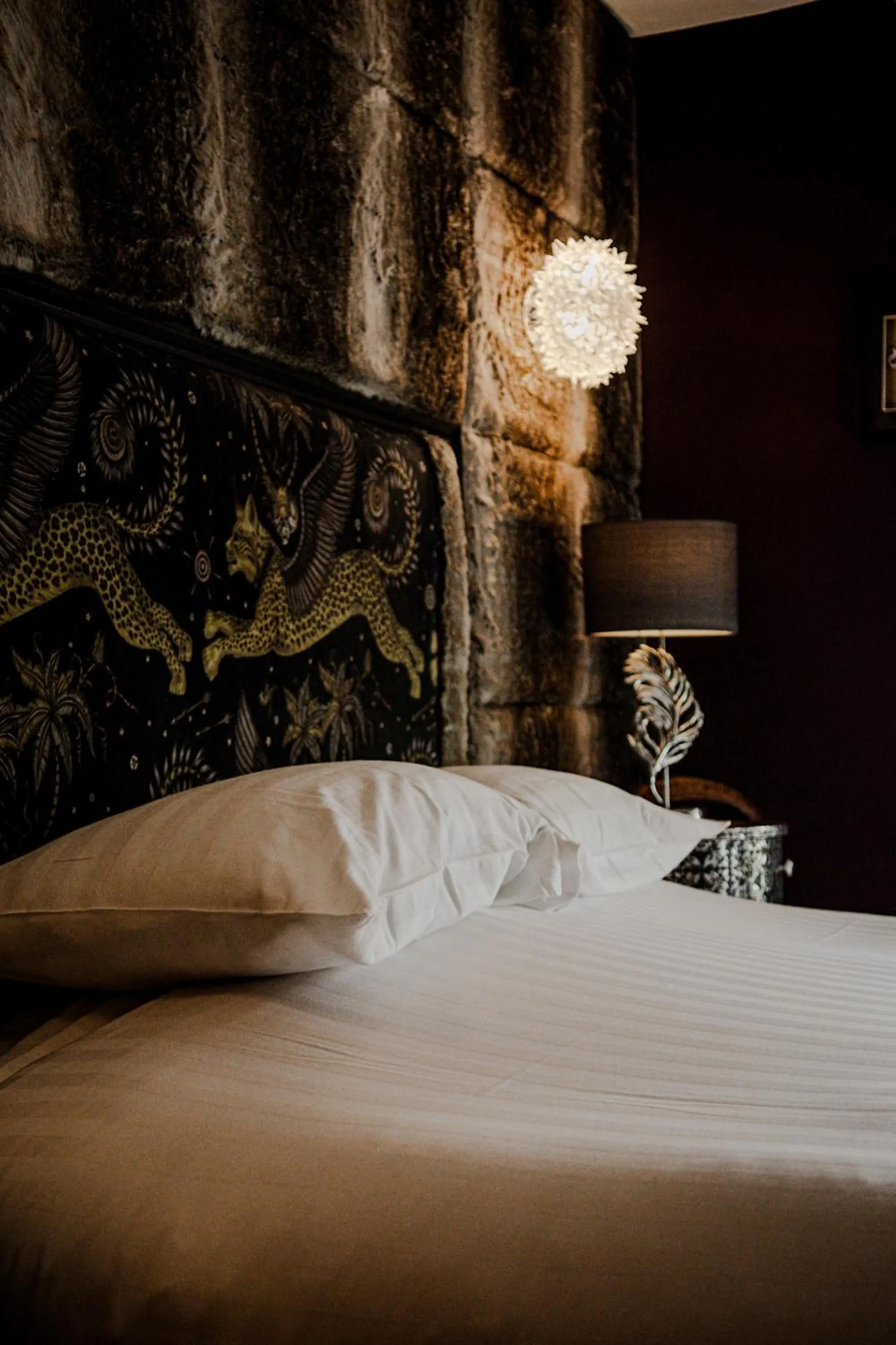 Bed in The White Hart Hotel