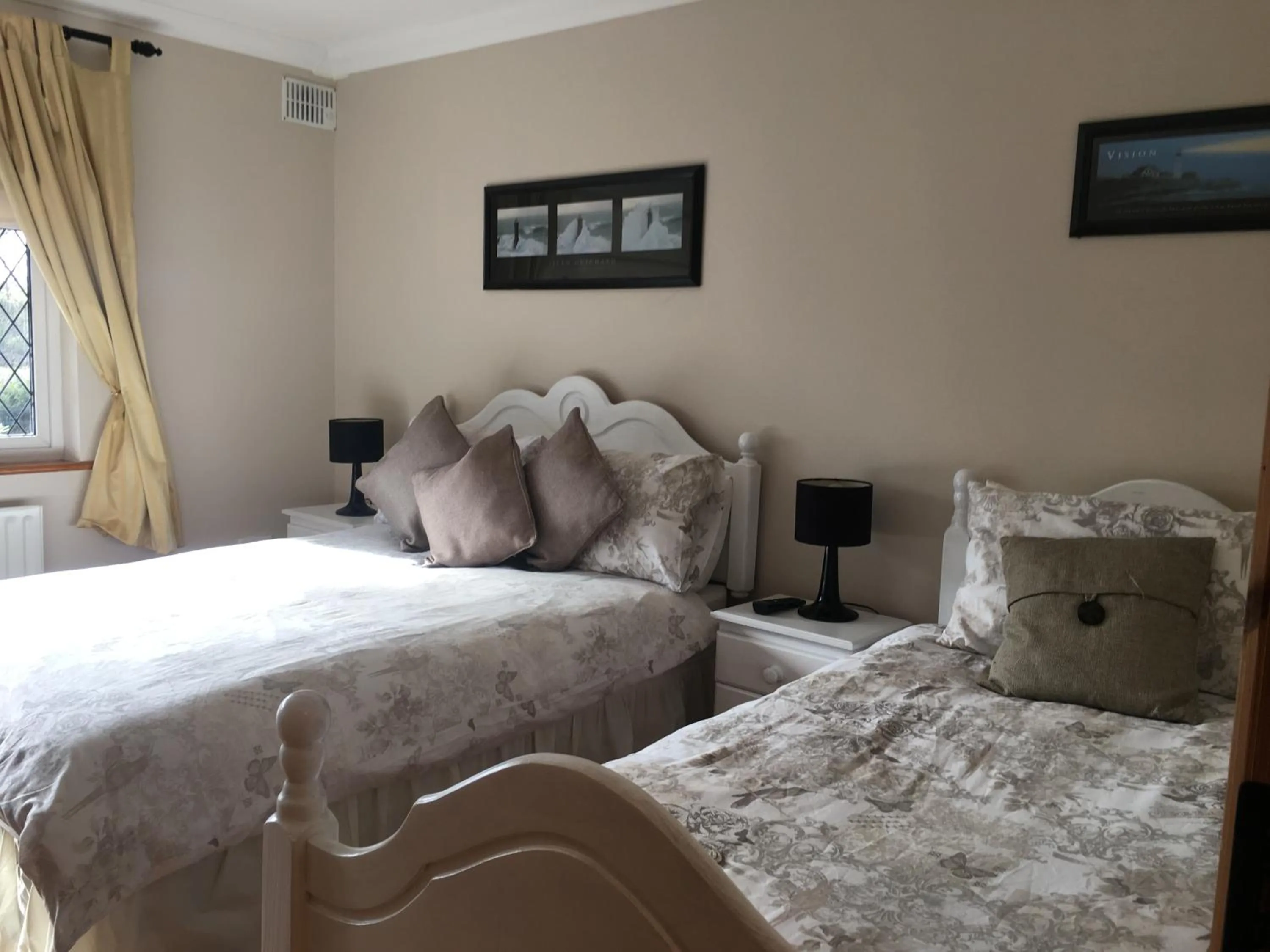 Bed in Plantation Lodge