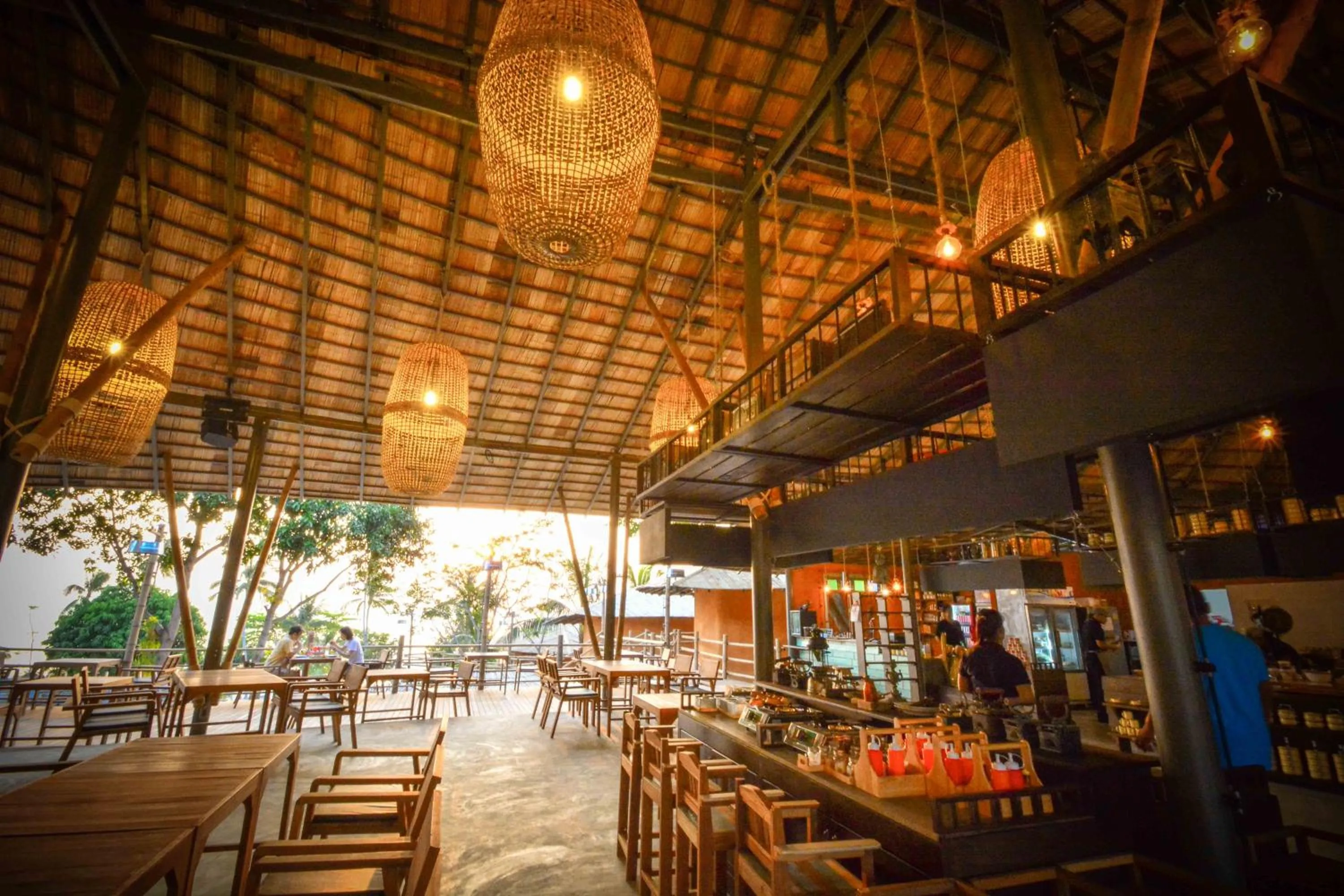 Restaurant/places to eat in The Mud - Eco Hotel