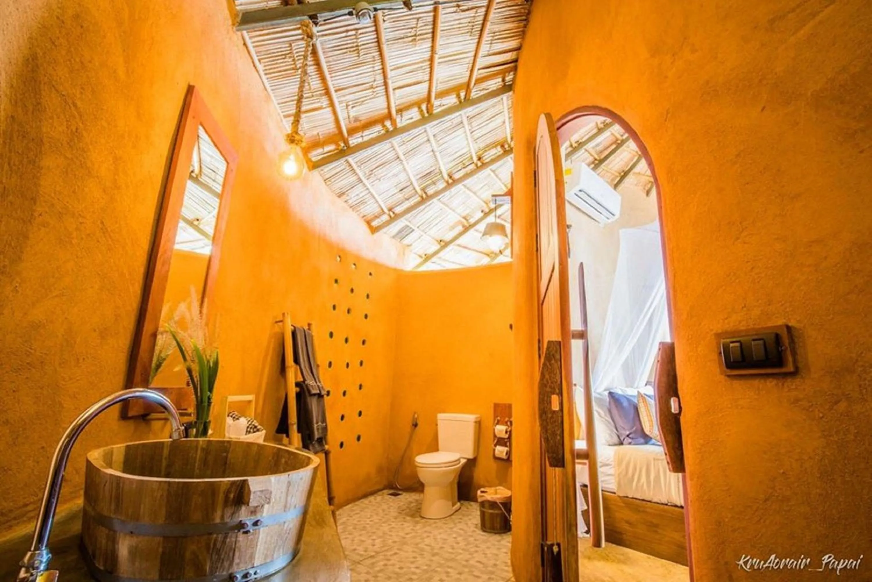 Bathroom in The Mud - Eco Hotel