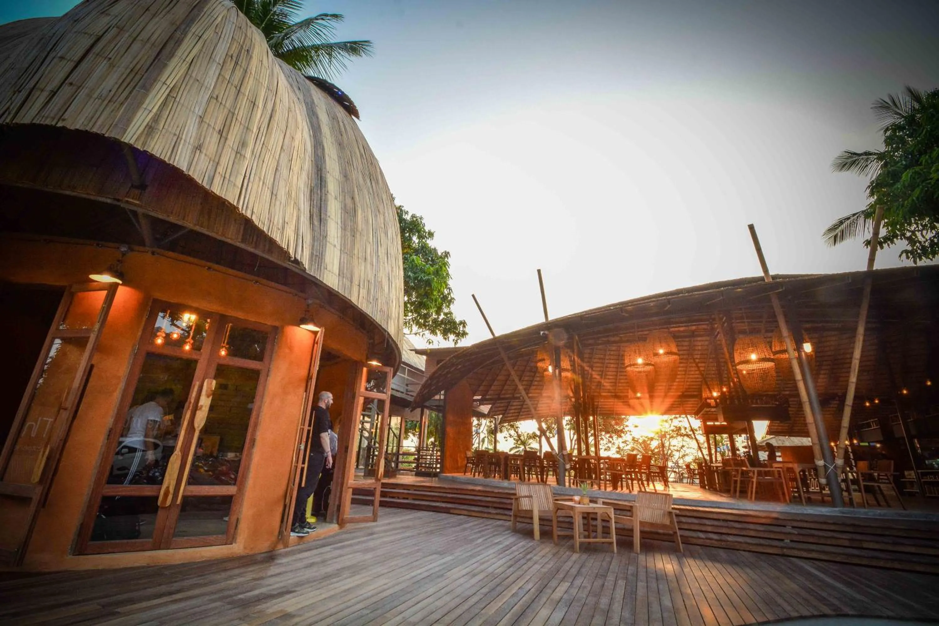 Restaurant/places to eat in The Mud - Eco Hotel