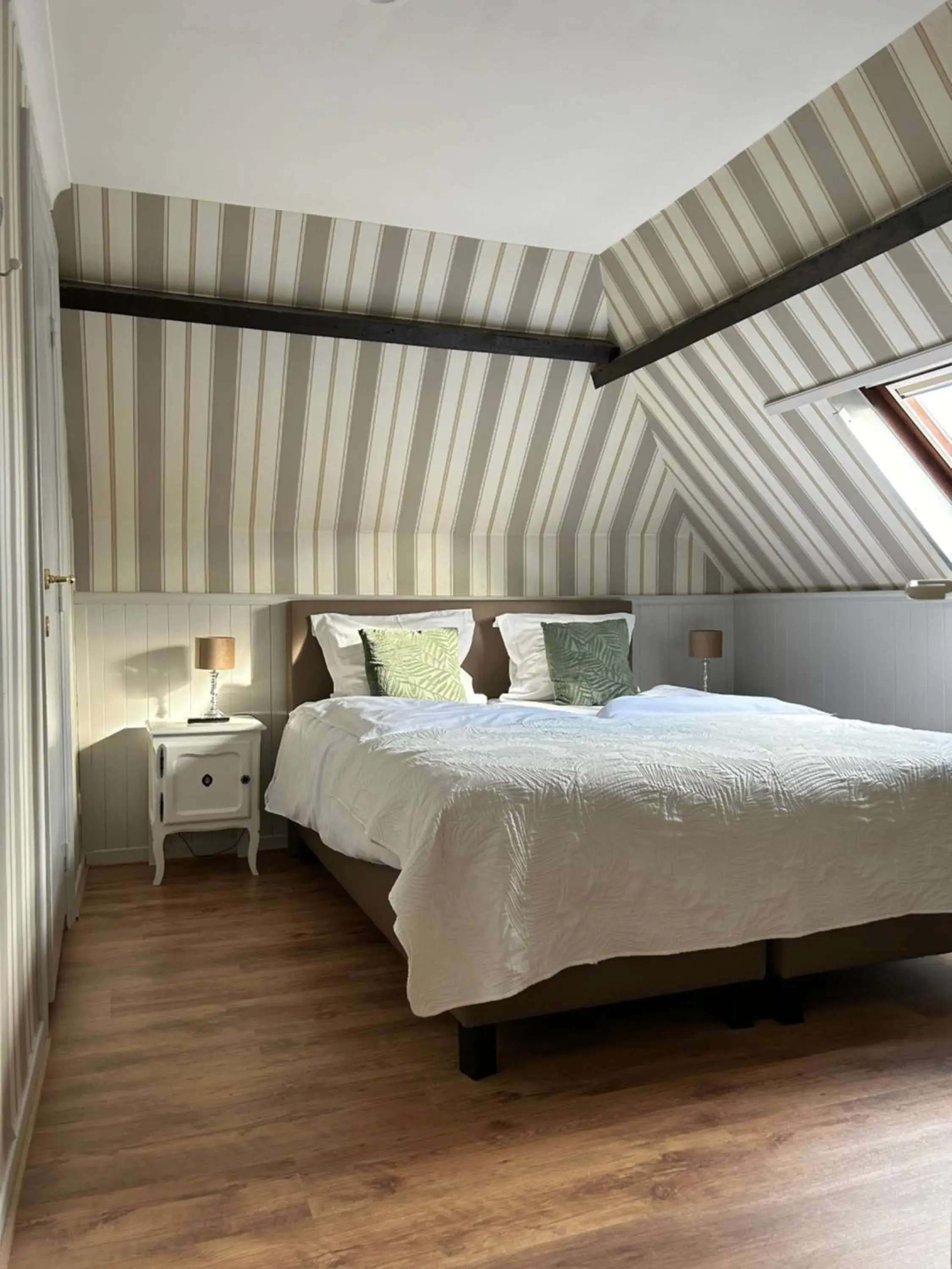 Quadruple Room in Hotel Vredehof Quadruple Room in Hotel Vredehof