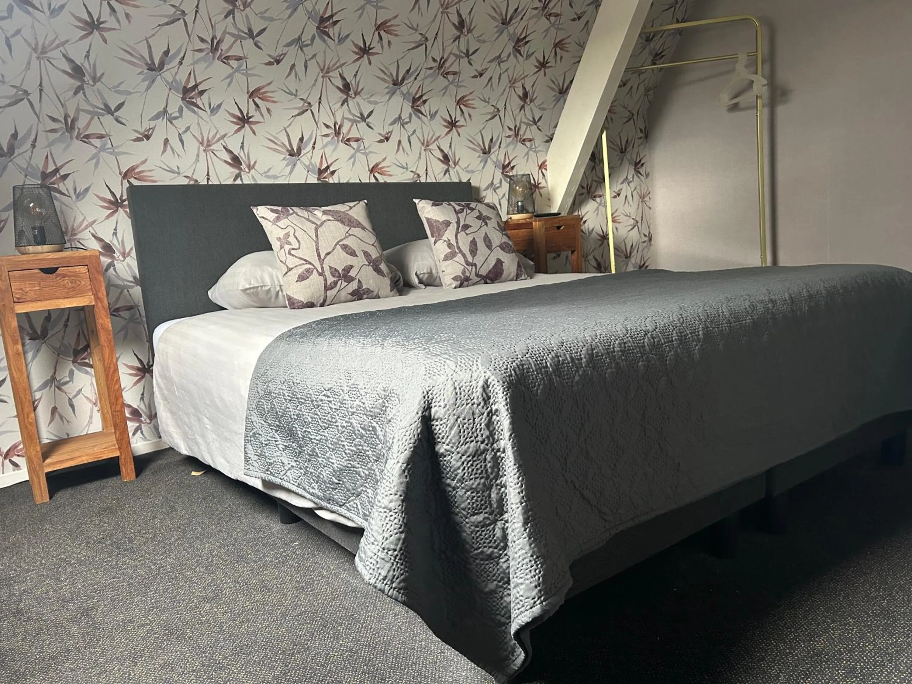 Bed in Hotel Vredehof