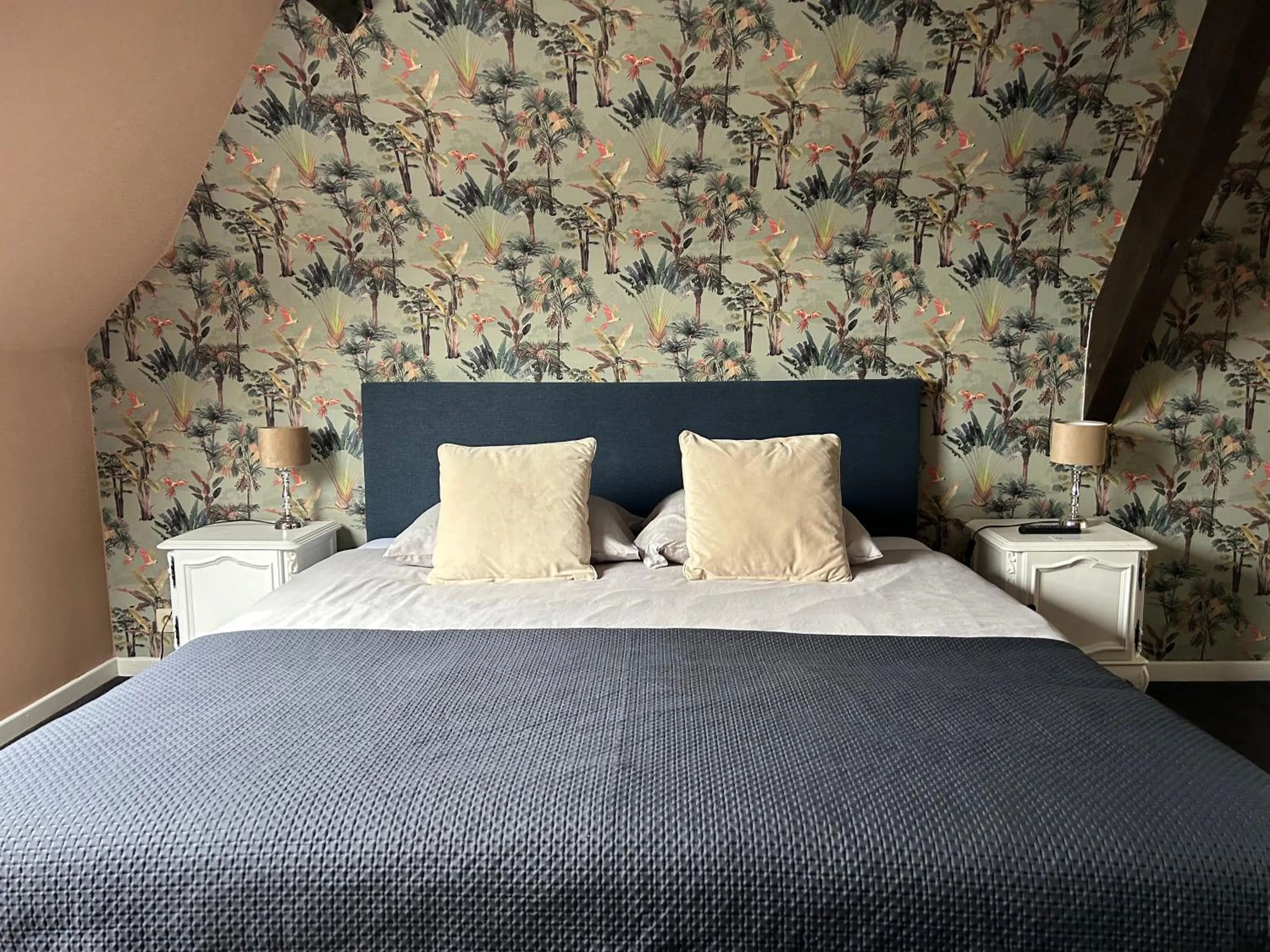 Bed in Hotel Vredehof