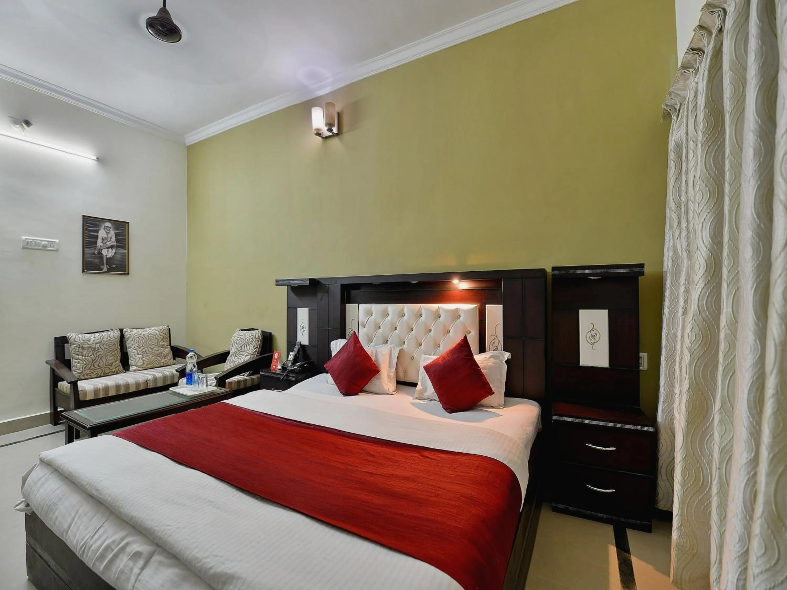 Lobby or reception, Bed in Super Hotel O Sai Leela