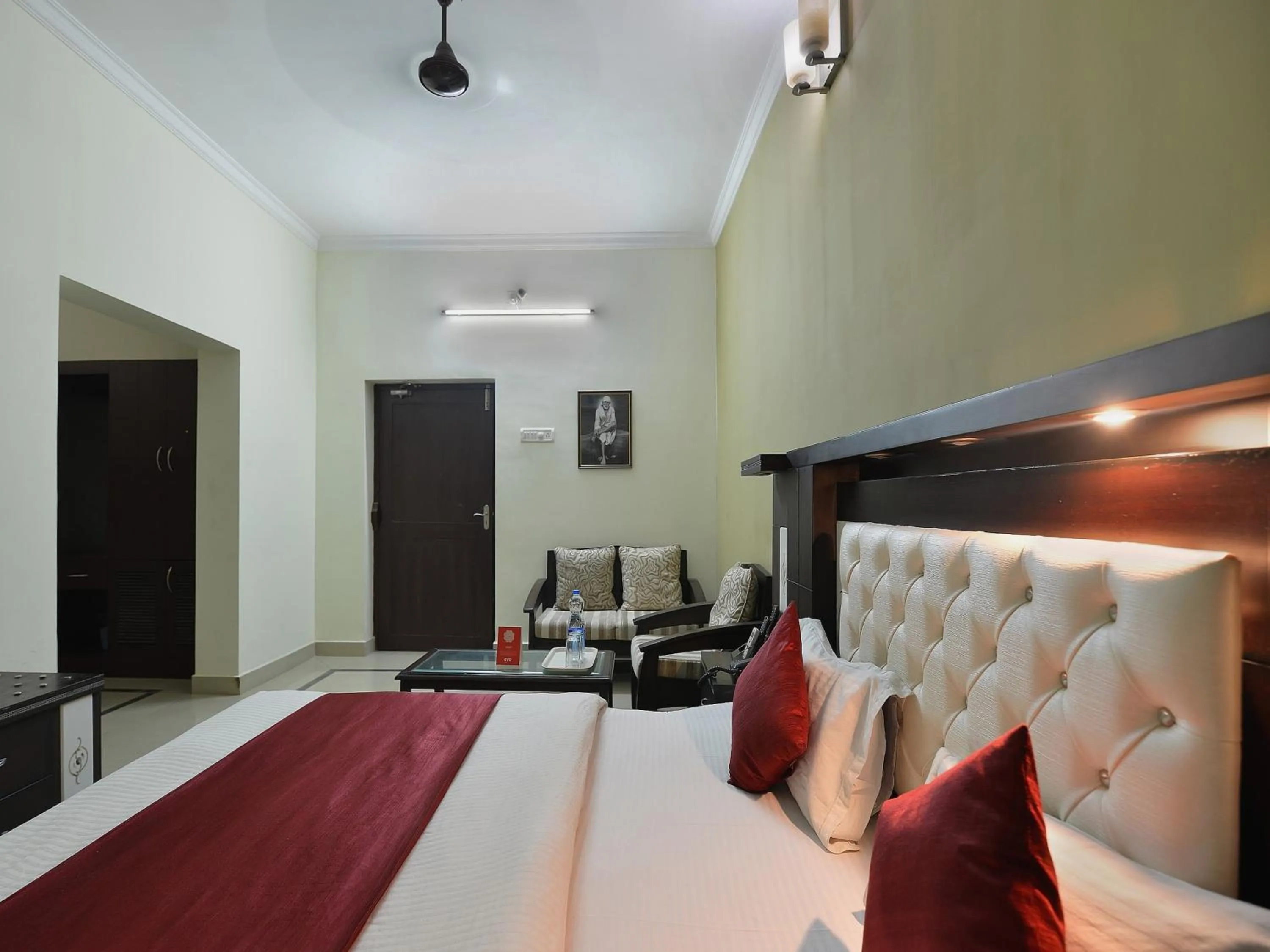 Lobby or reception, Bed in Super Hotel O Sai Leela
