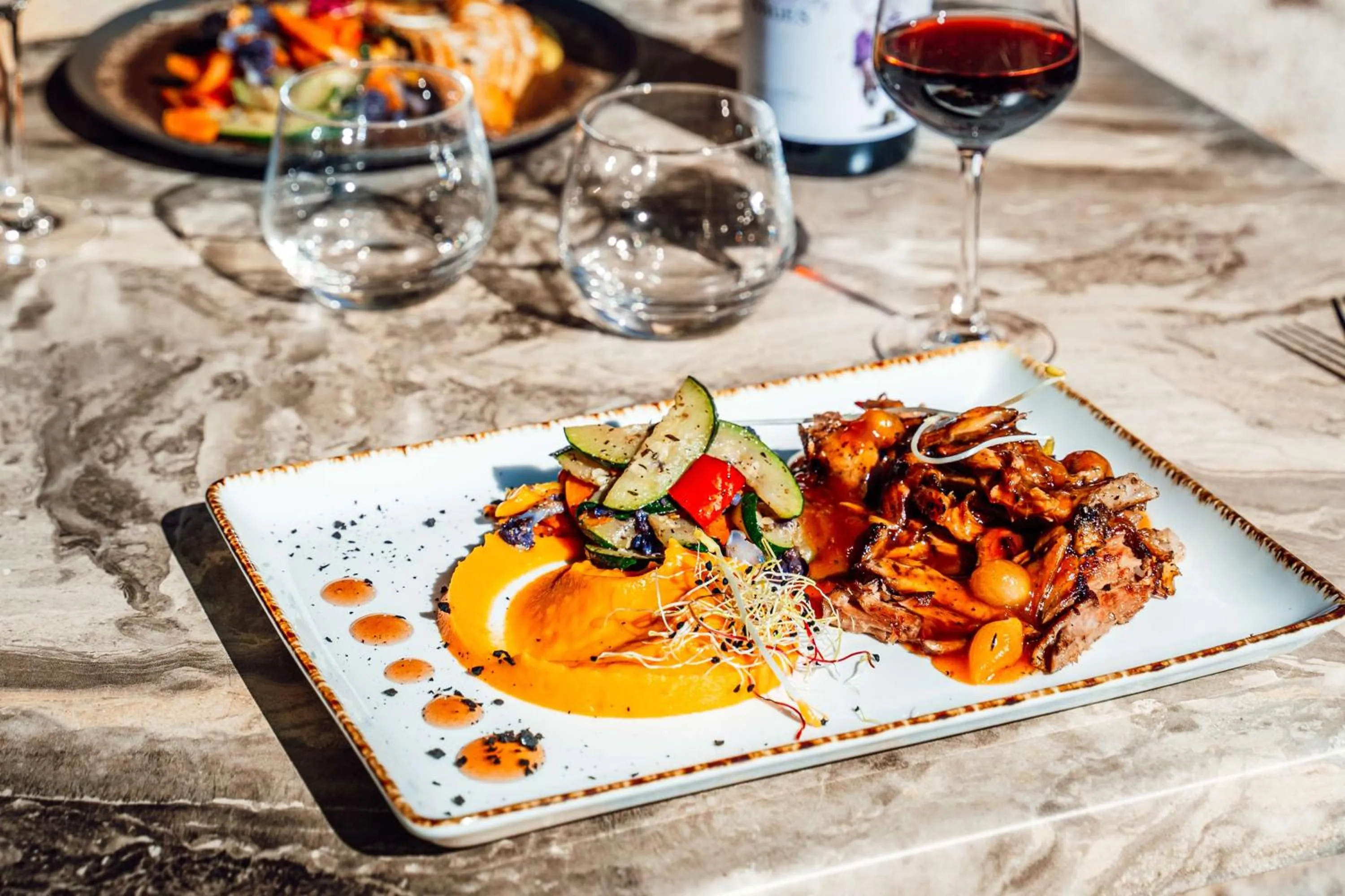 Restaurant/places to eat in Best Western L'Orangerie