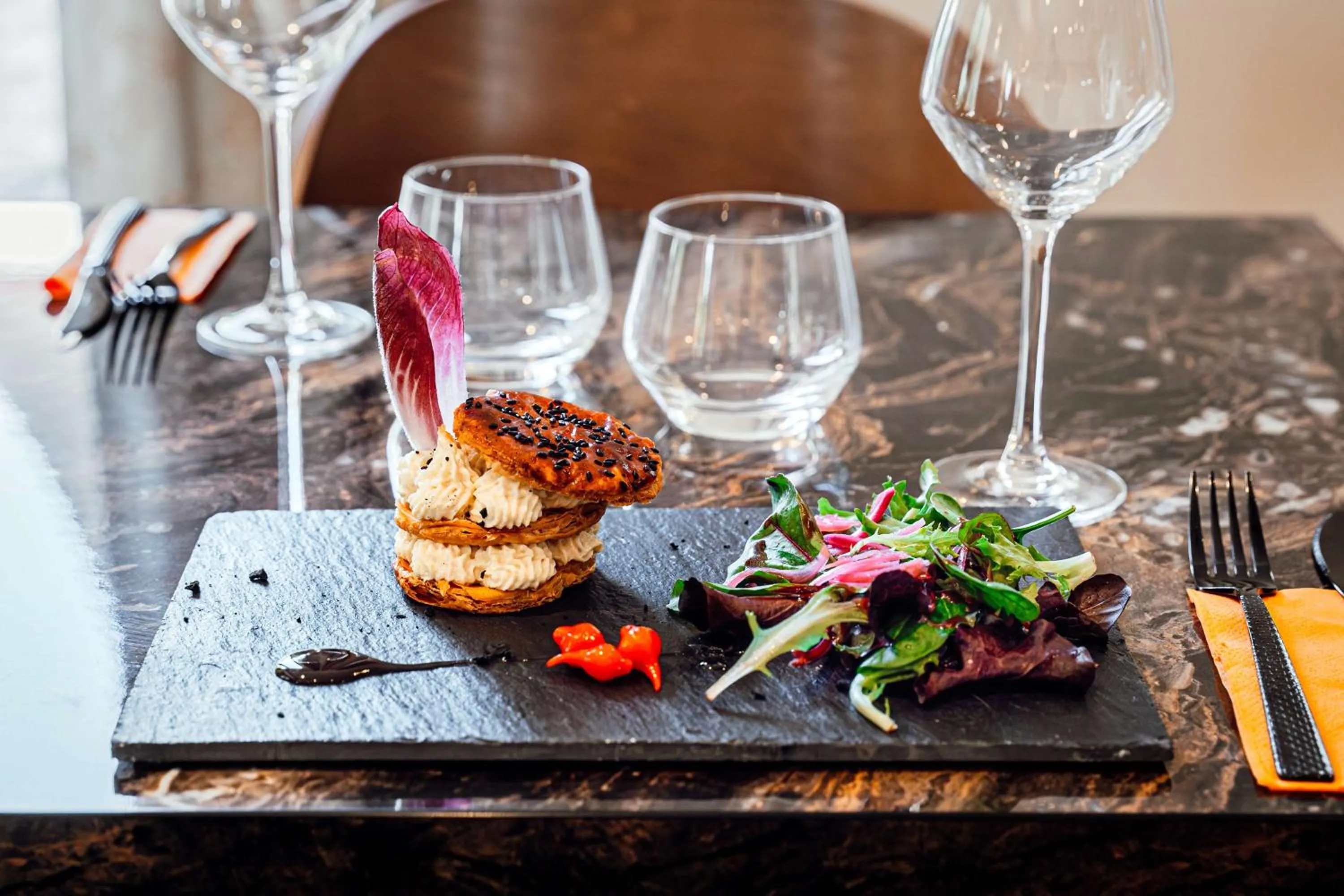 Restaurant/places to eat in Best Western L'Orangerie