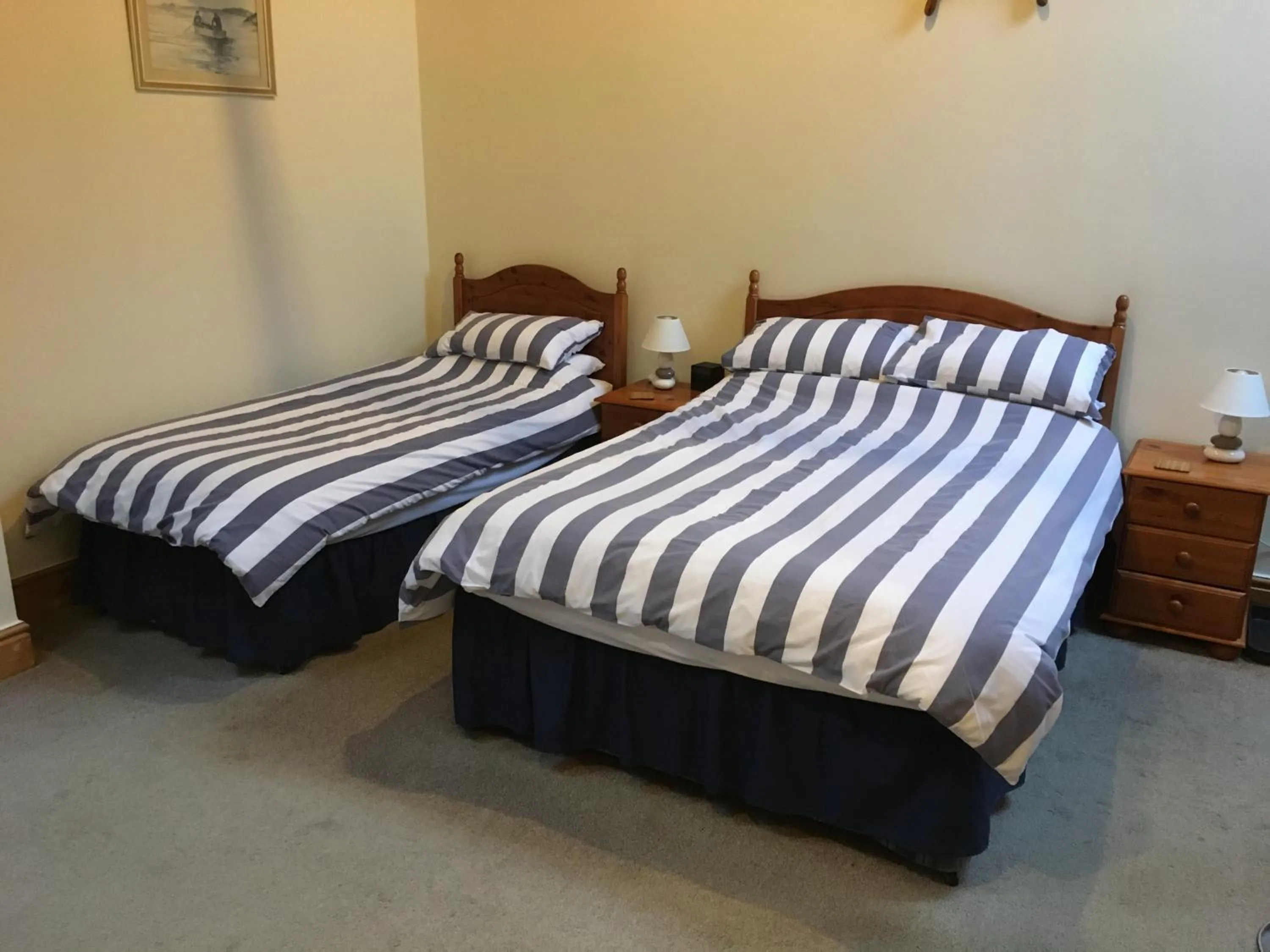 Photo of the whole room, Bed in The Waterings