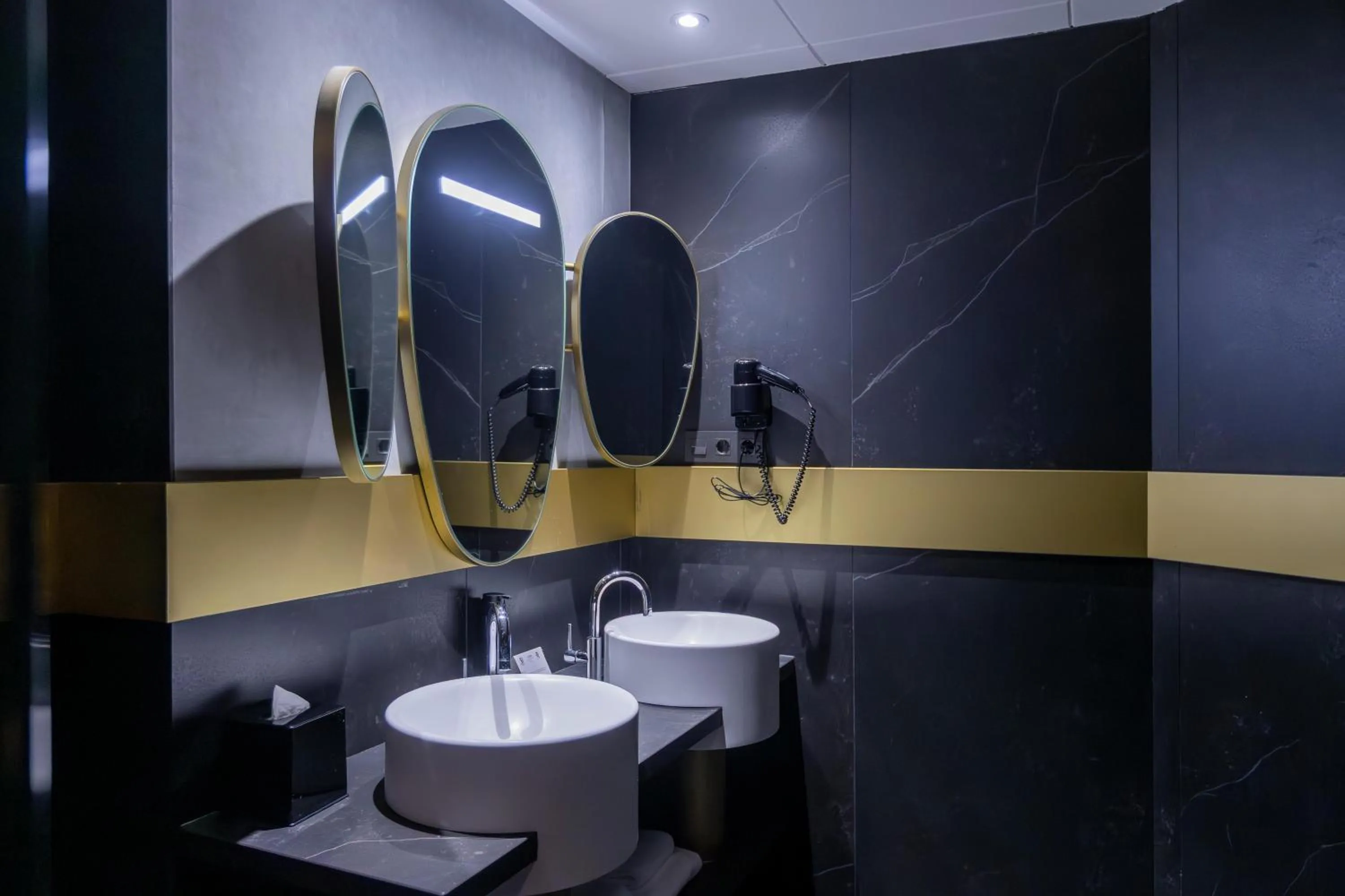 Bathroom in Soho Boutique Granada