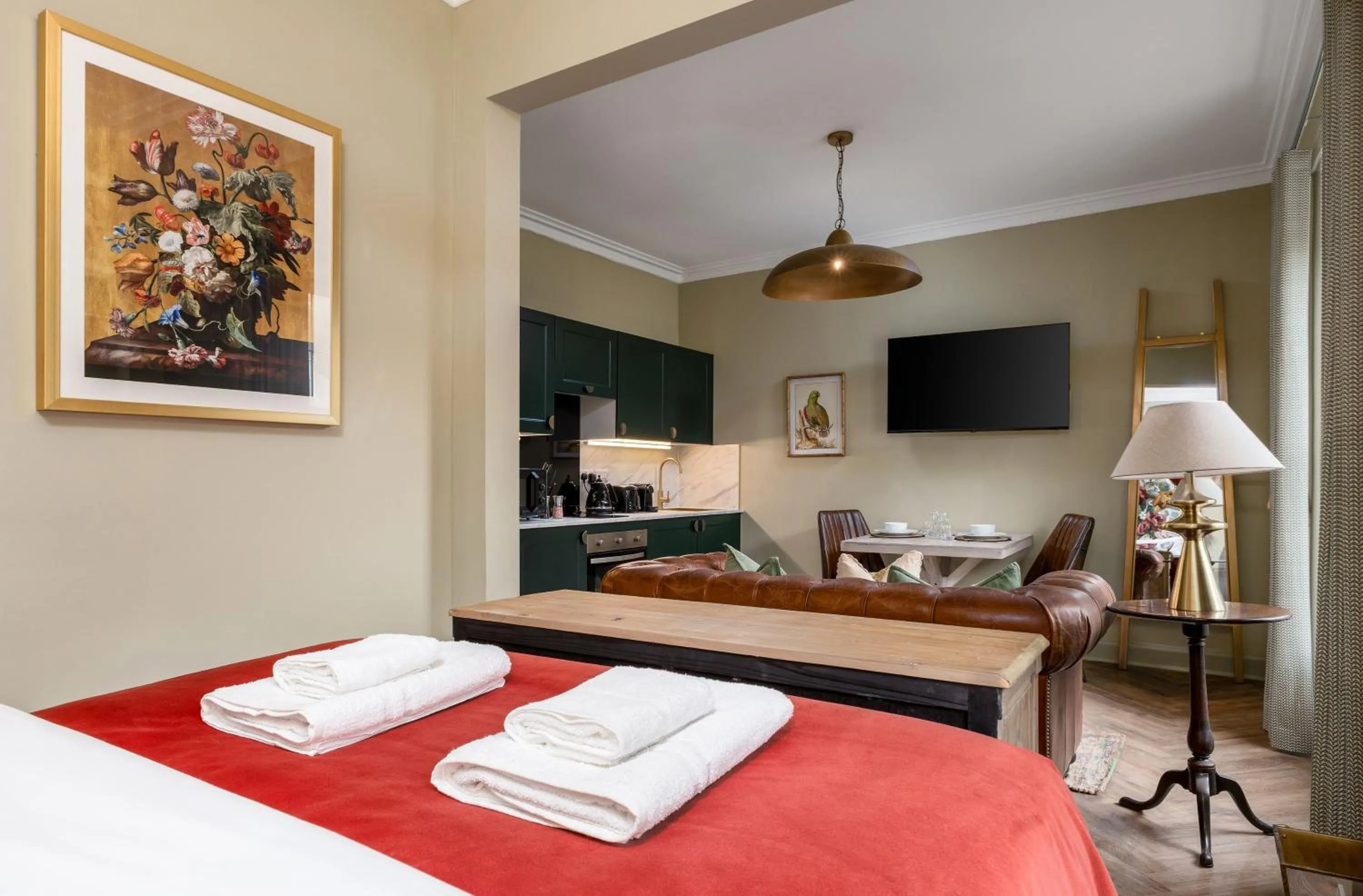 Bed in Munro Guest House