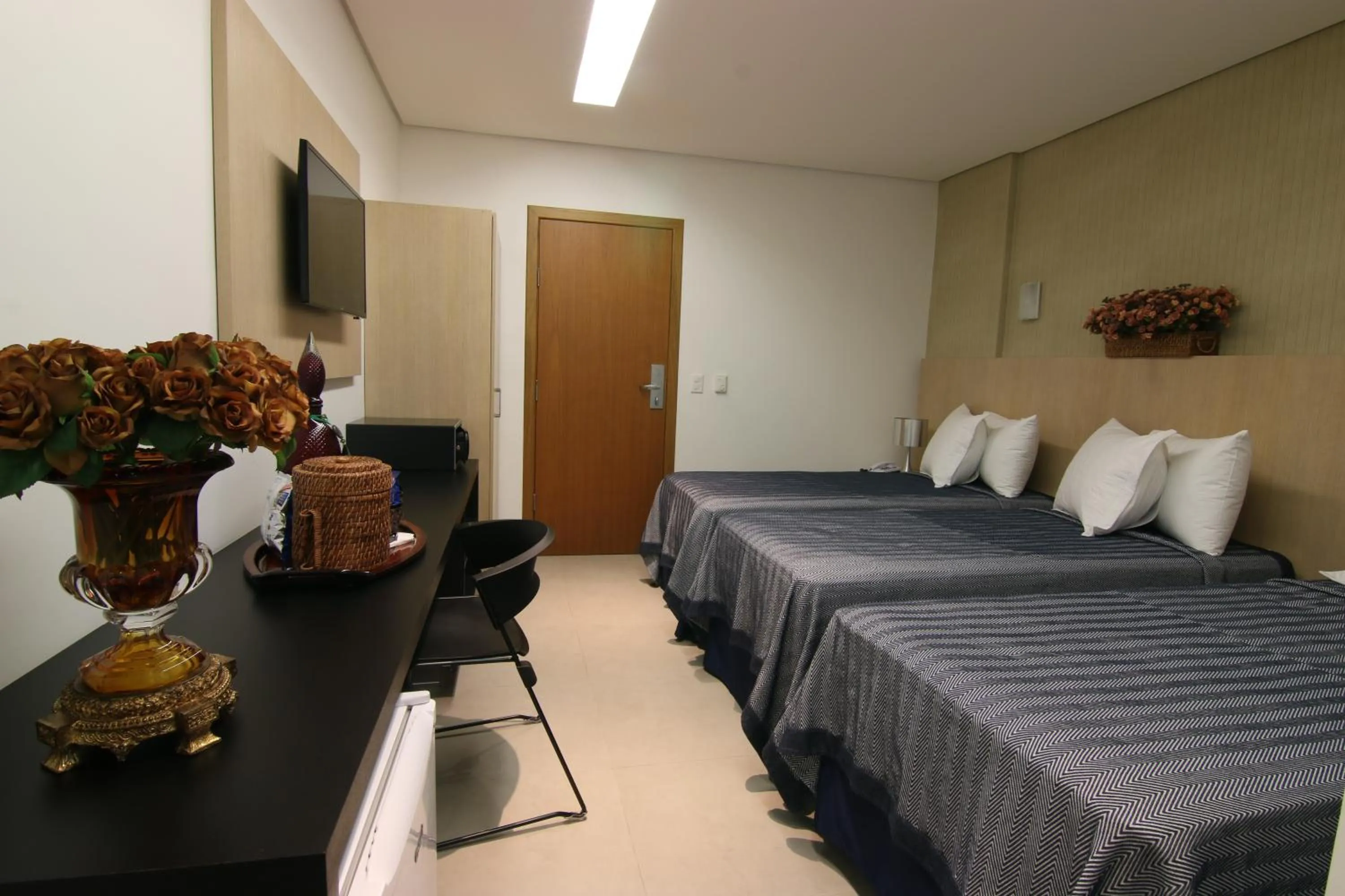 Photo of the whole room, Bed in Tupyguá Brasil Hotel