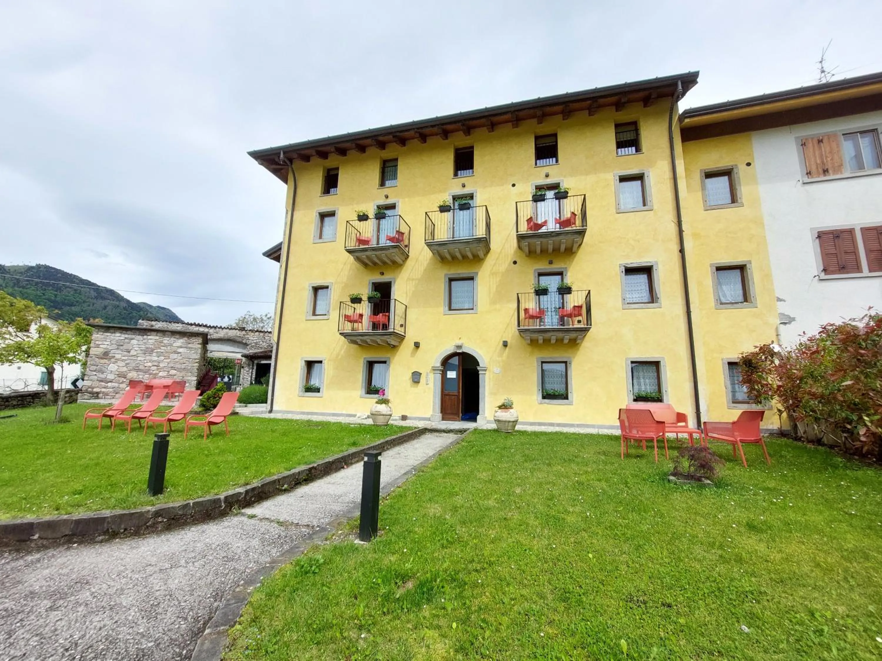 Property building in Residence Samont